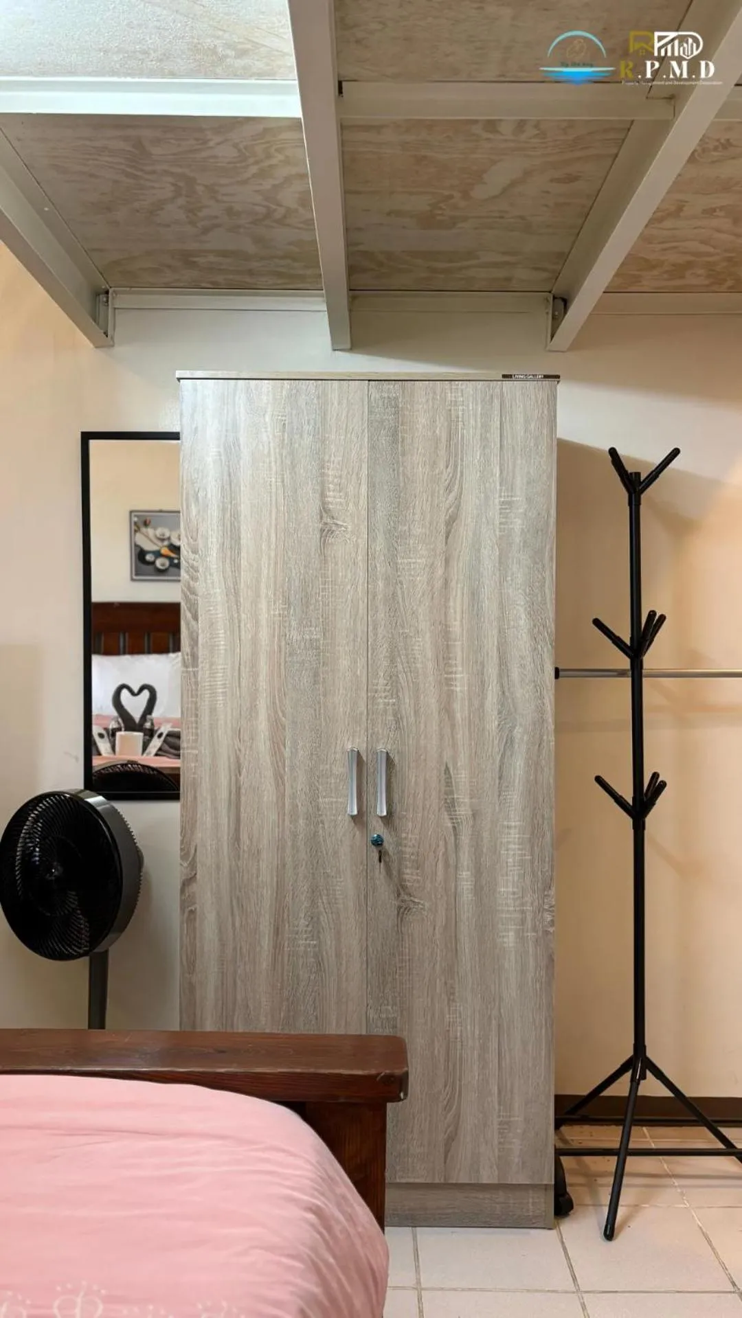 wardrobe in CJ by the Bay