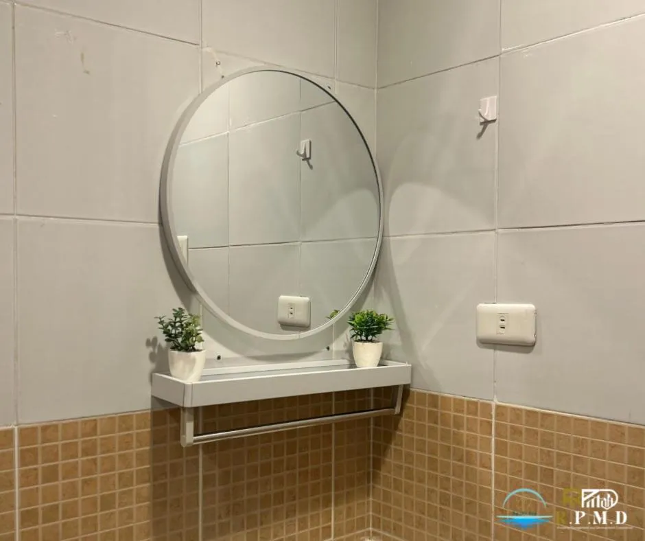 Bathroom in CJ by the Bay