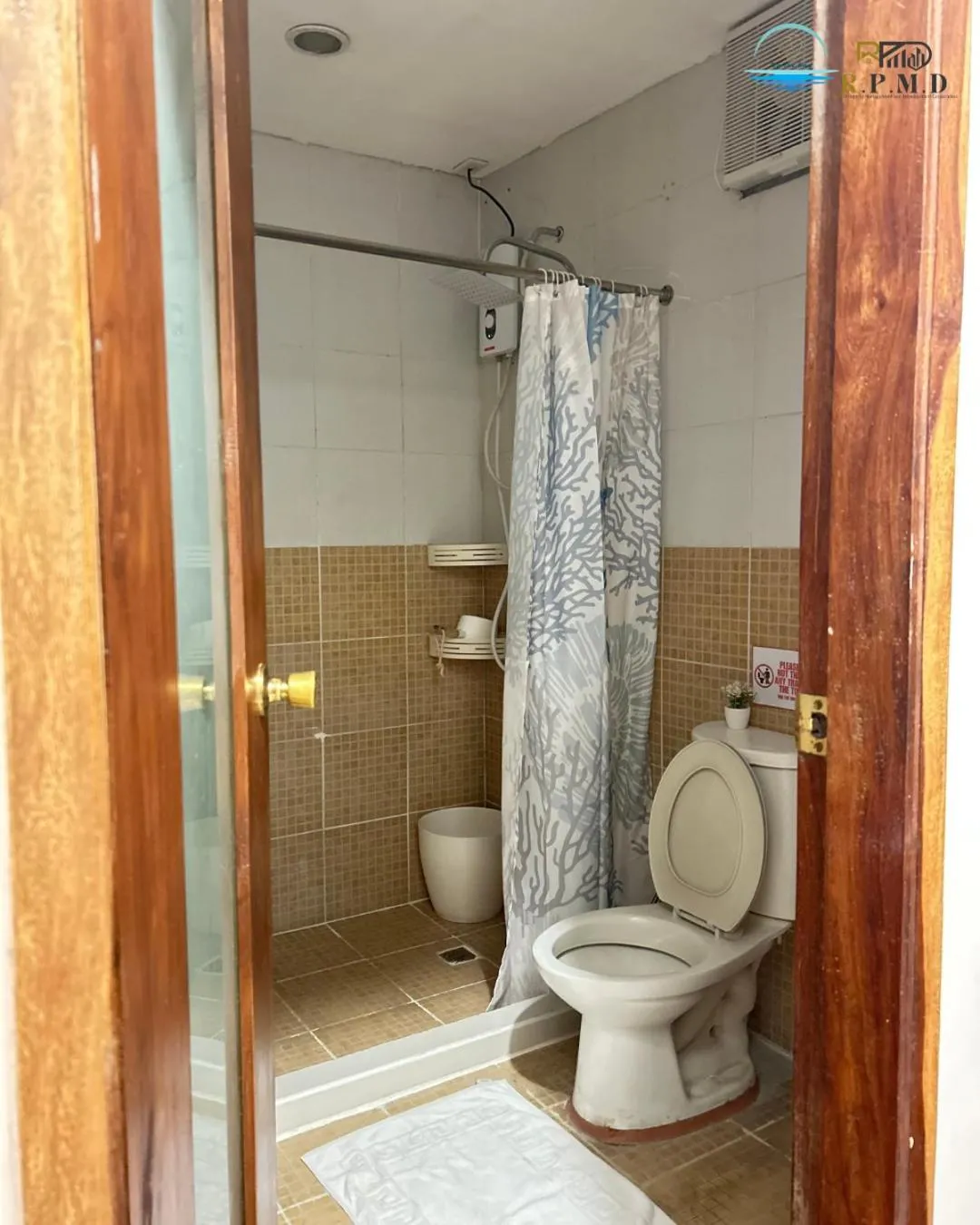 Shower in CJ by the Bay