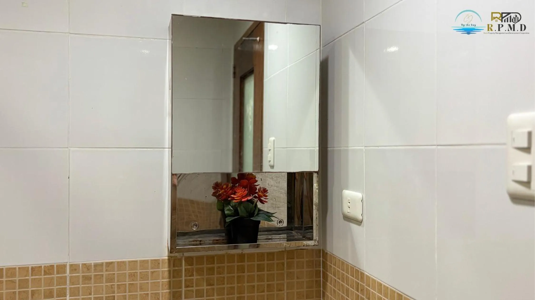 Bathroom in CJ by the Bay