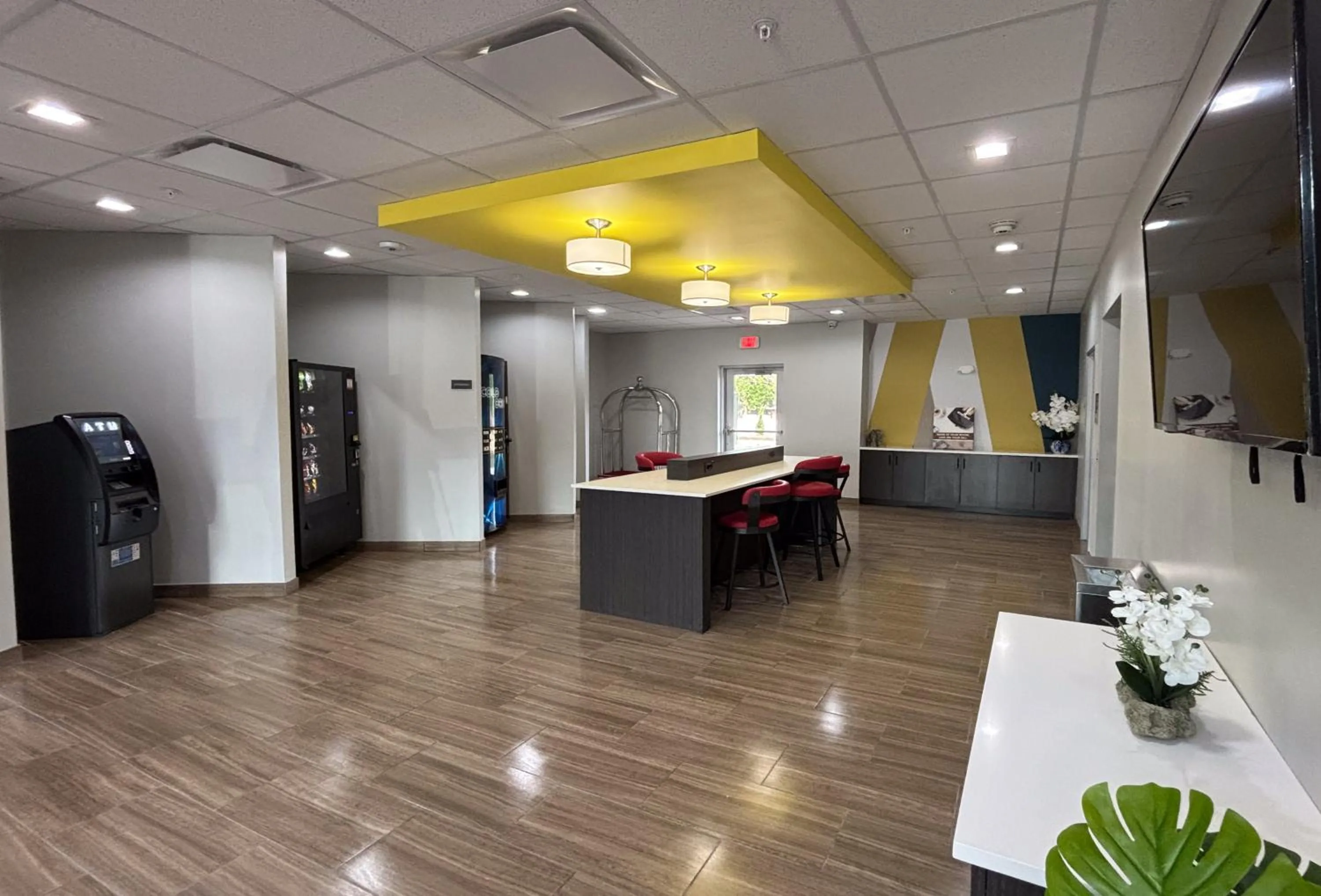 Lobby or reception in Studio 6 Dallas, TX – Fair Park