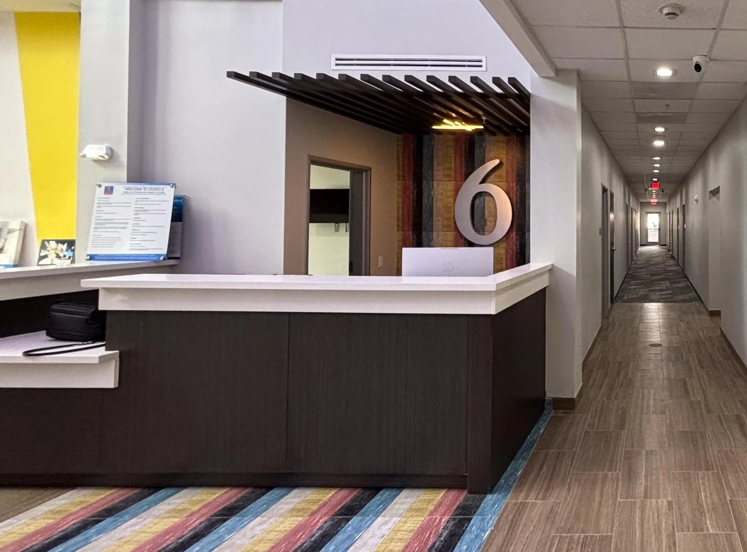 Lobby or reception in Studio 6 Dallas, TX – Fair Park