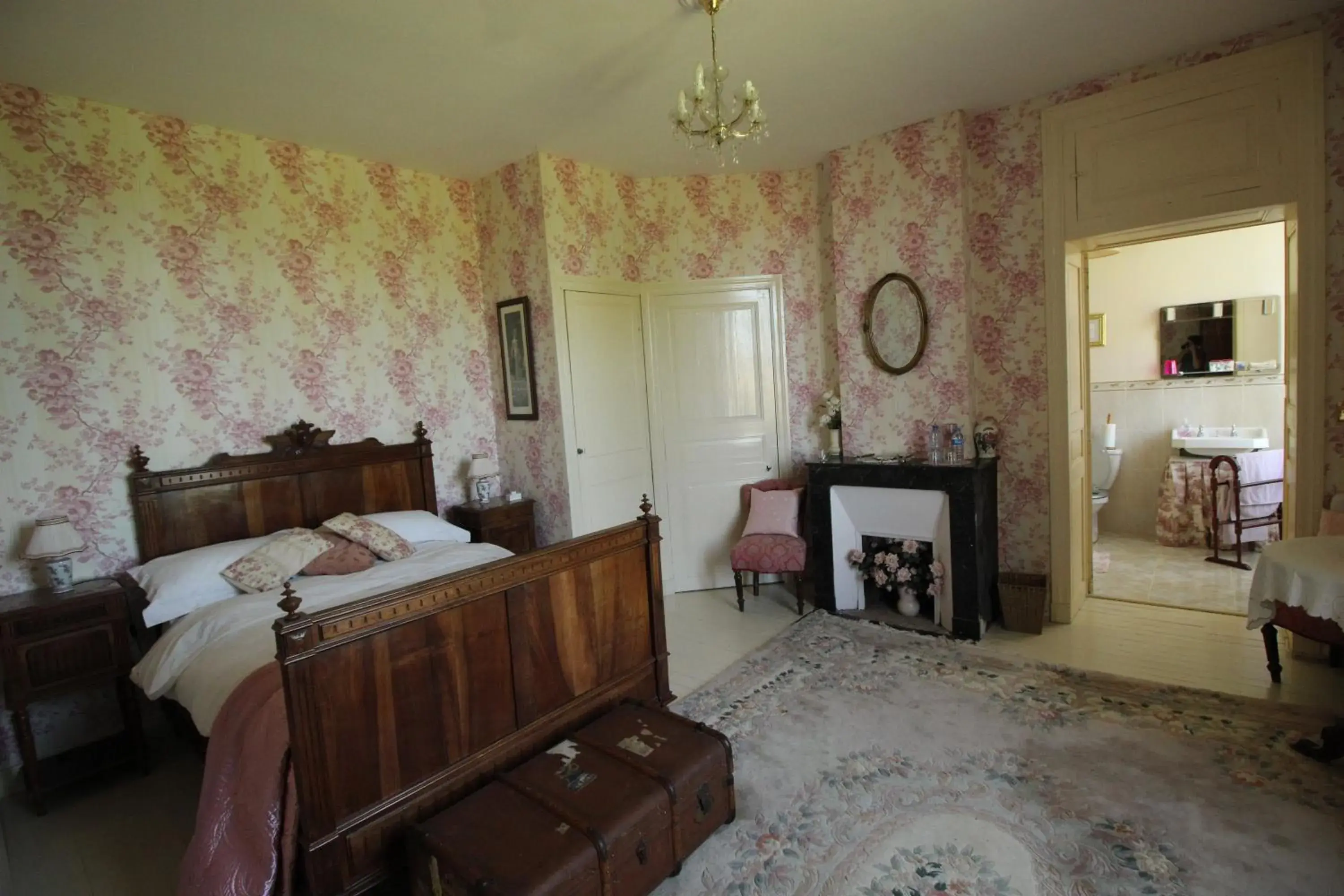 Double Room with Garden View - single occupancy in Manoir Angle Double Room with Garden View - single occupancy in Manoir Angle