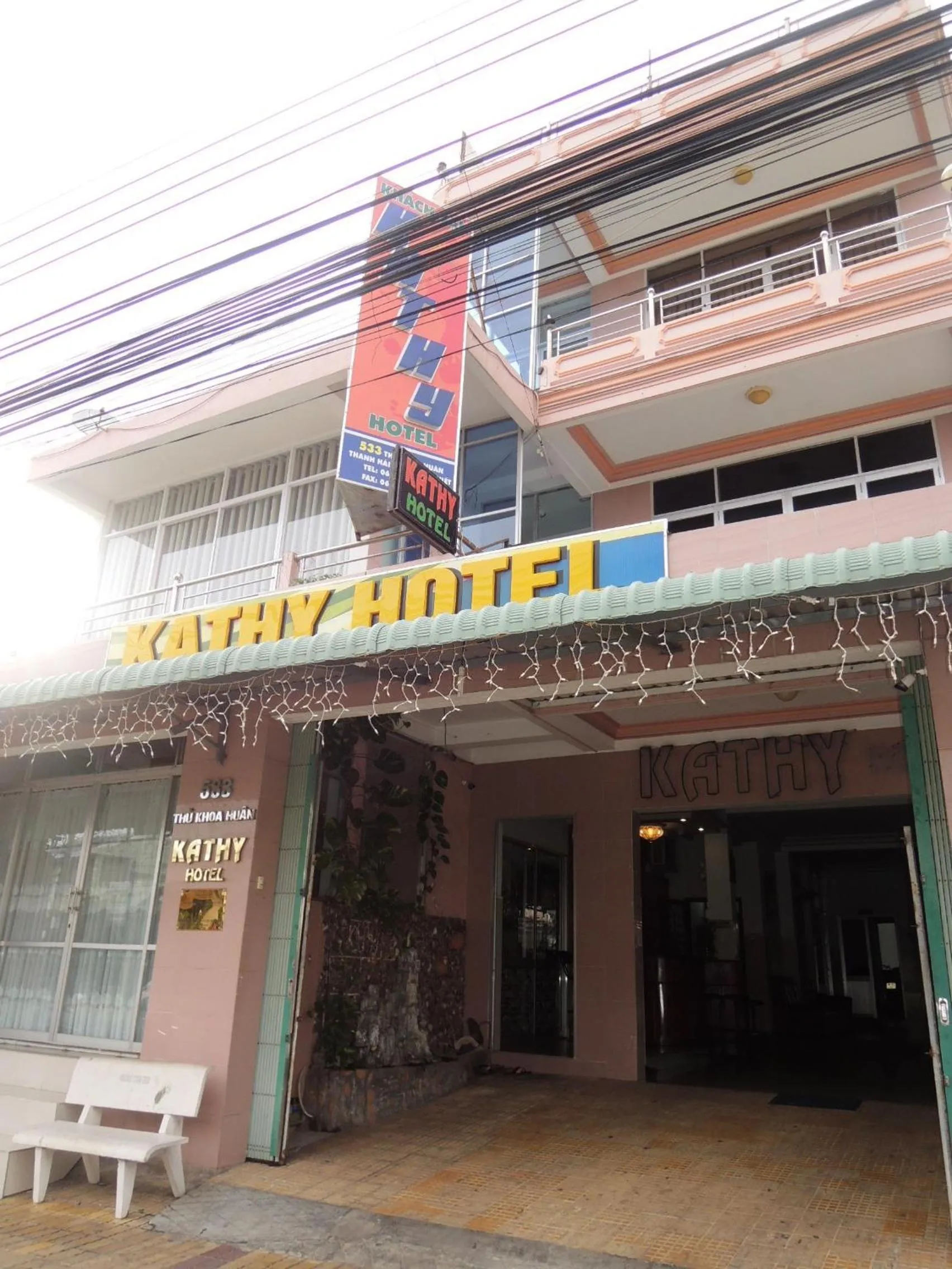 Facade/entrance in Kathy Hotel