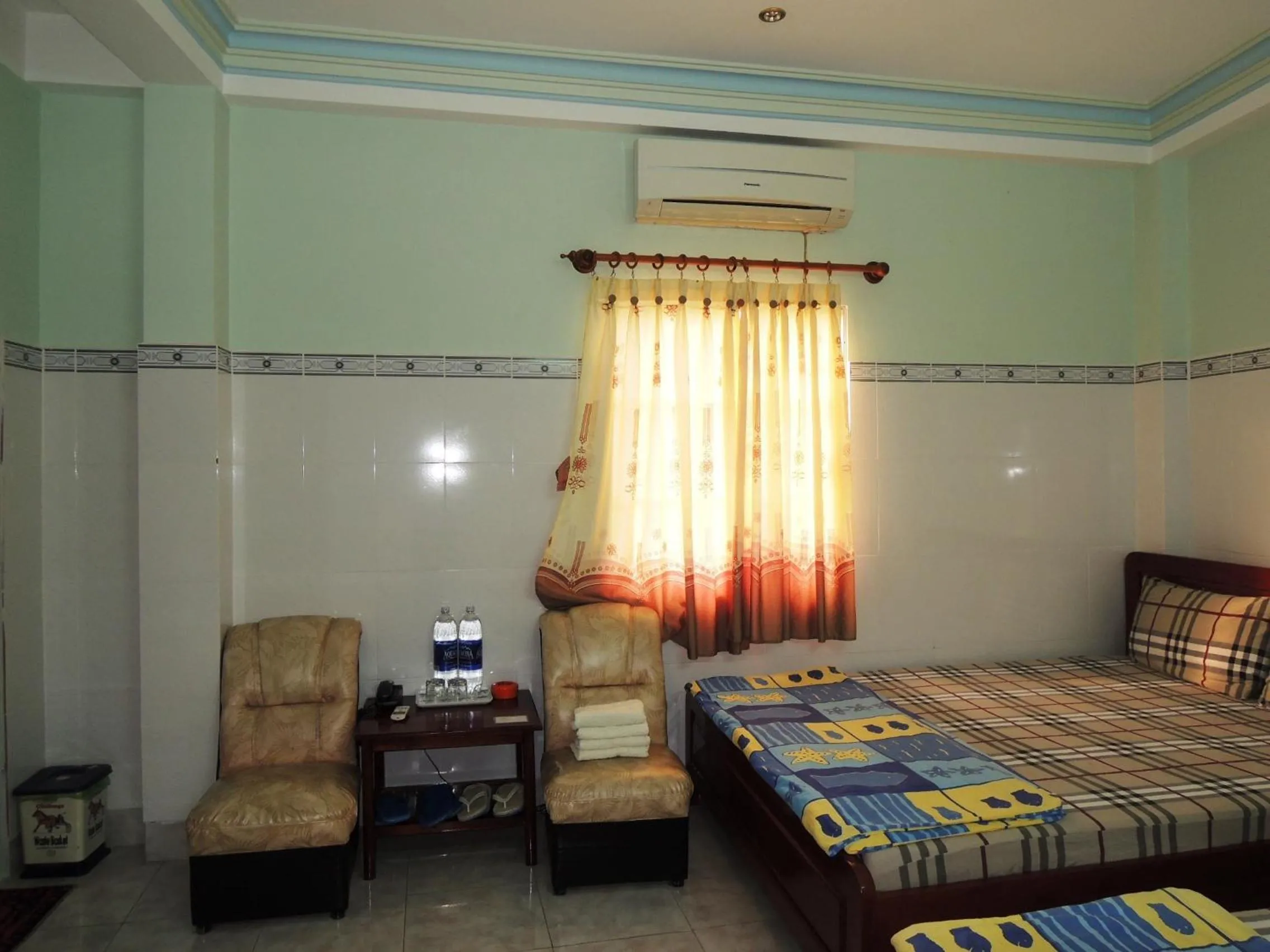 Photo of the whole room, Bed in Kathy Hotel