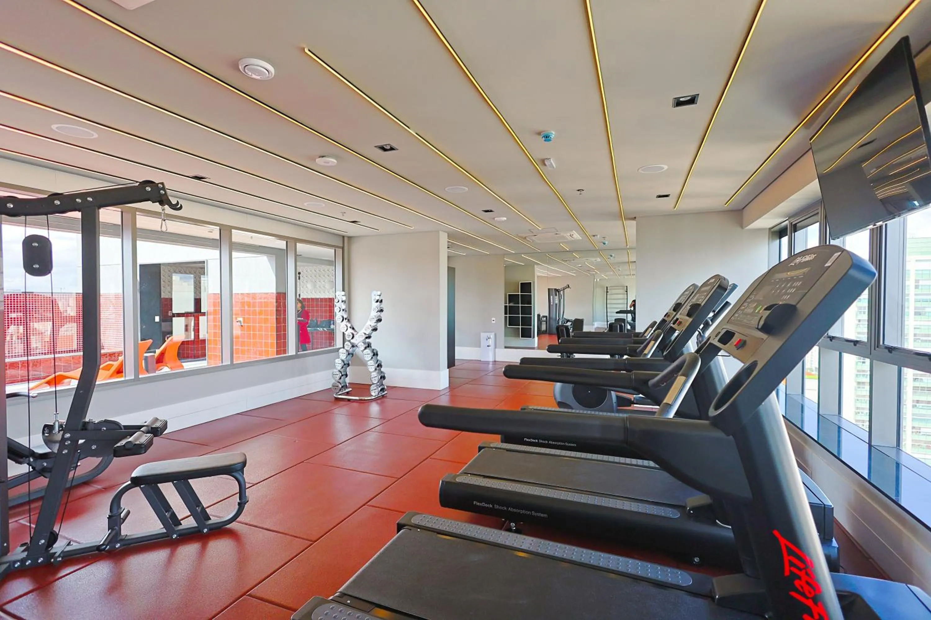 Fitness centre/facilities in Radisson RED Ibirapuera