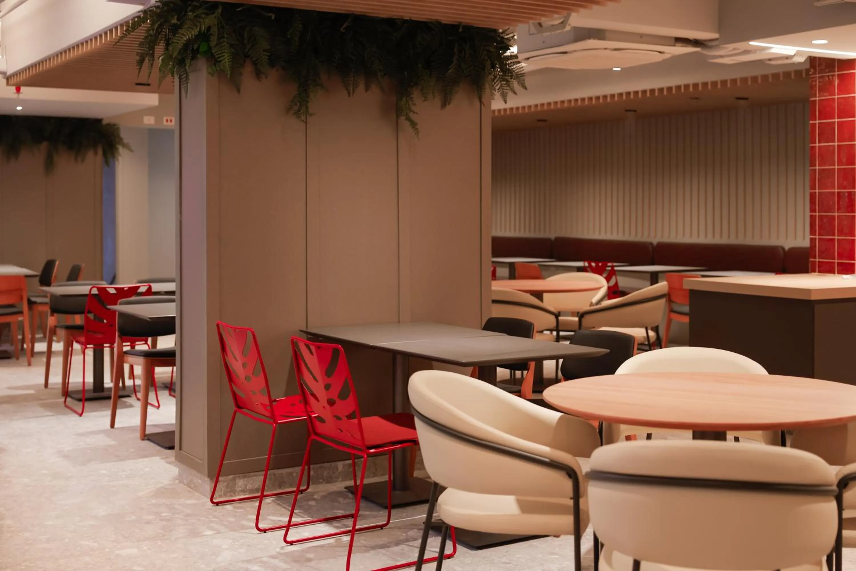 Restaurant/places to eat in Radisson RED Ibirapuera