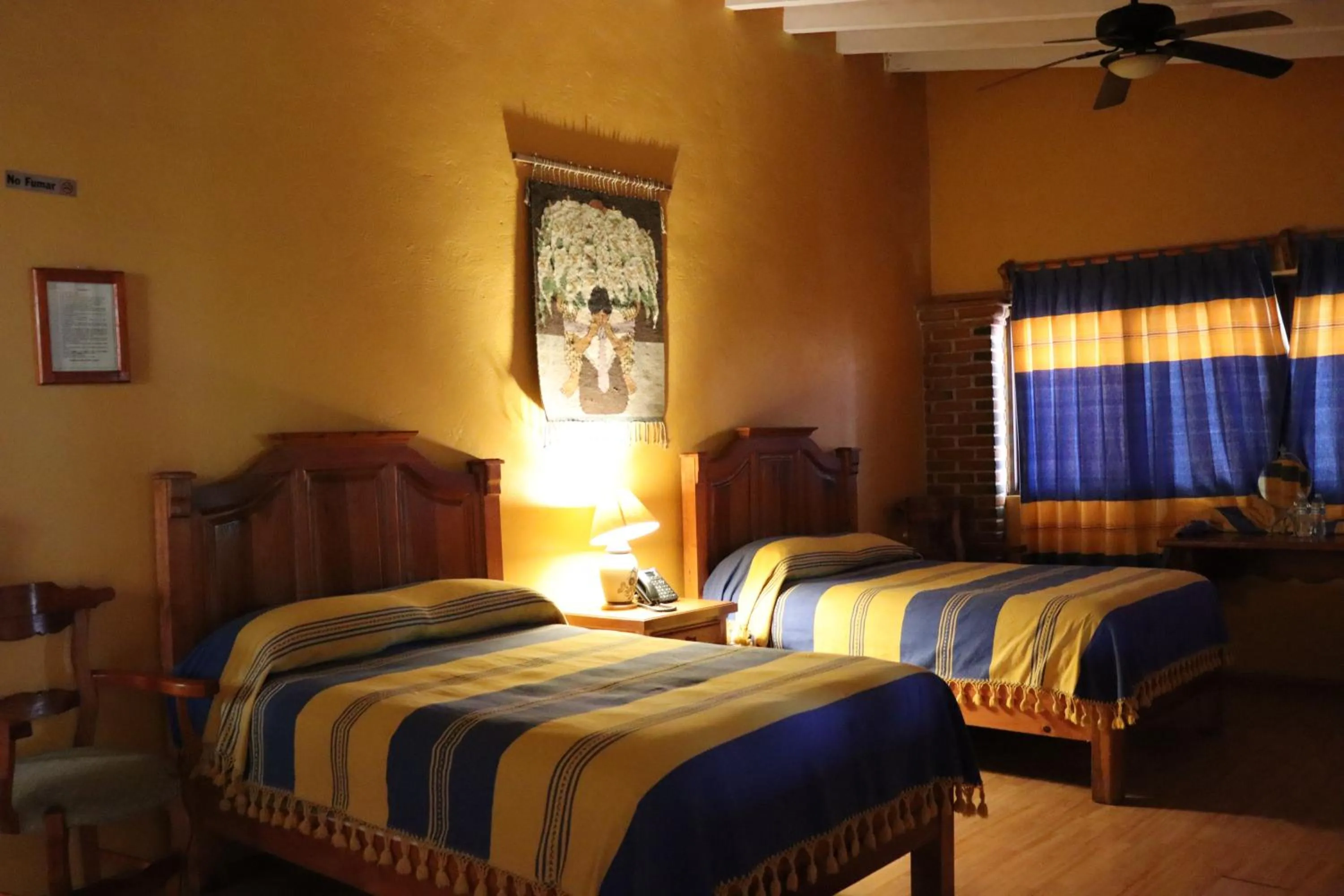 Twin Room in Hotel Zaragoza
