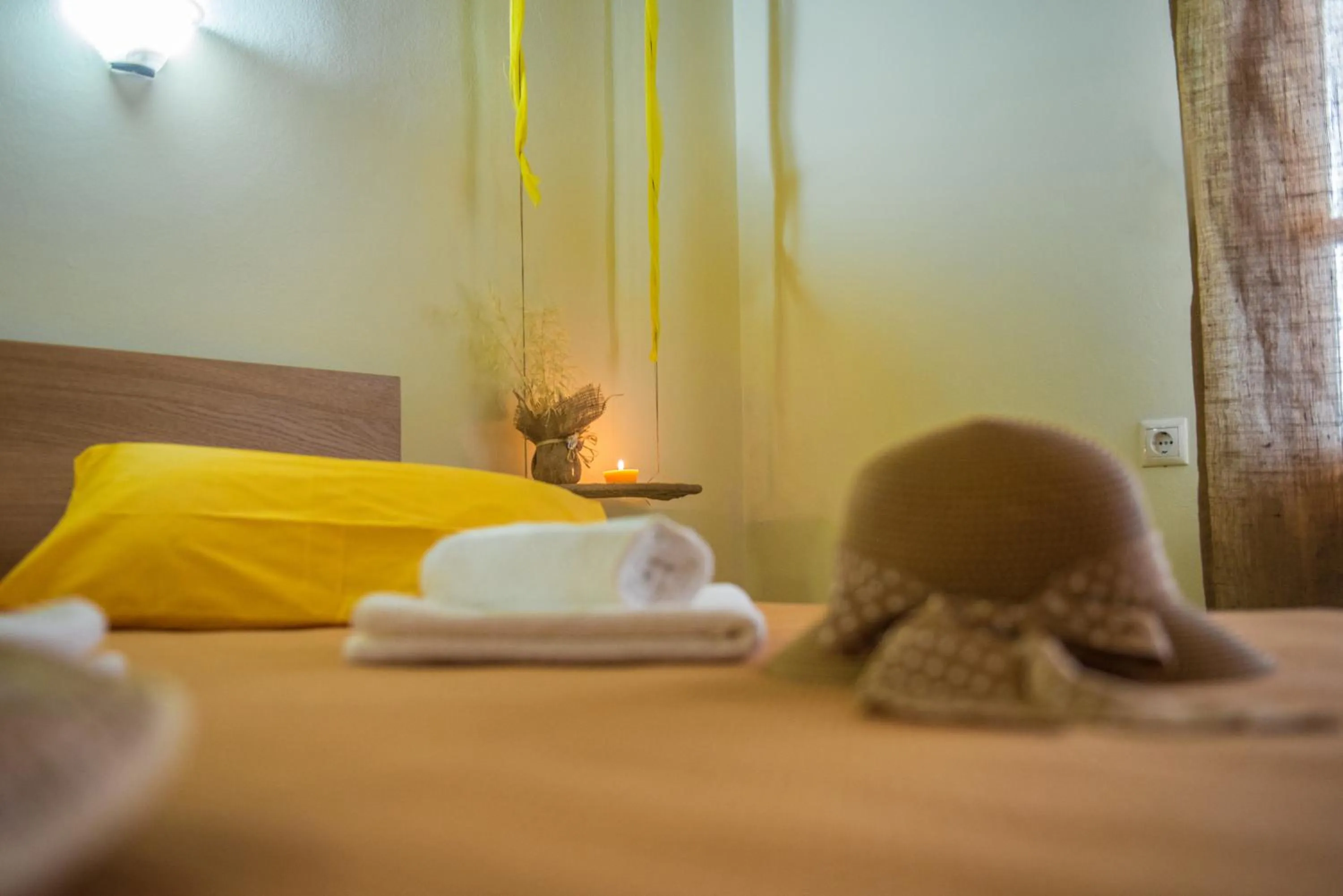 Decorative detail, Bed in Summer Bed Nydri