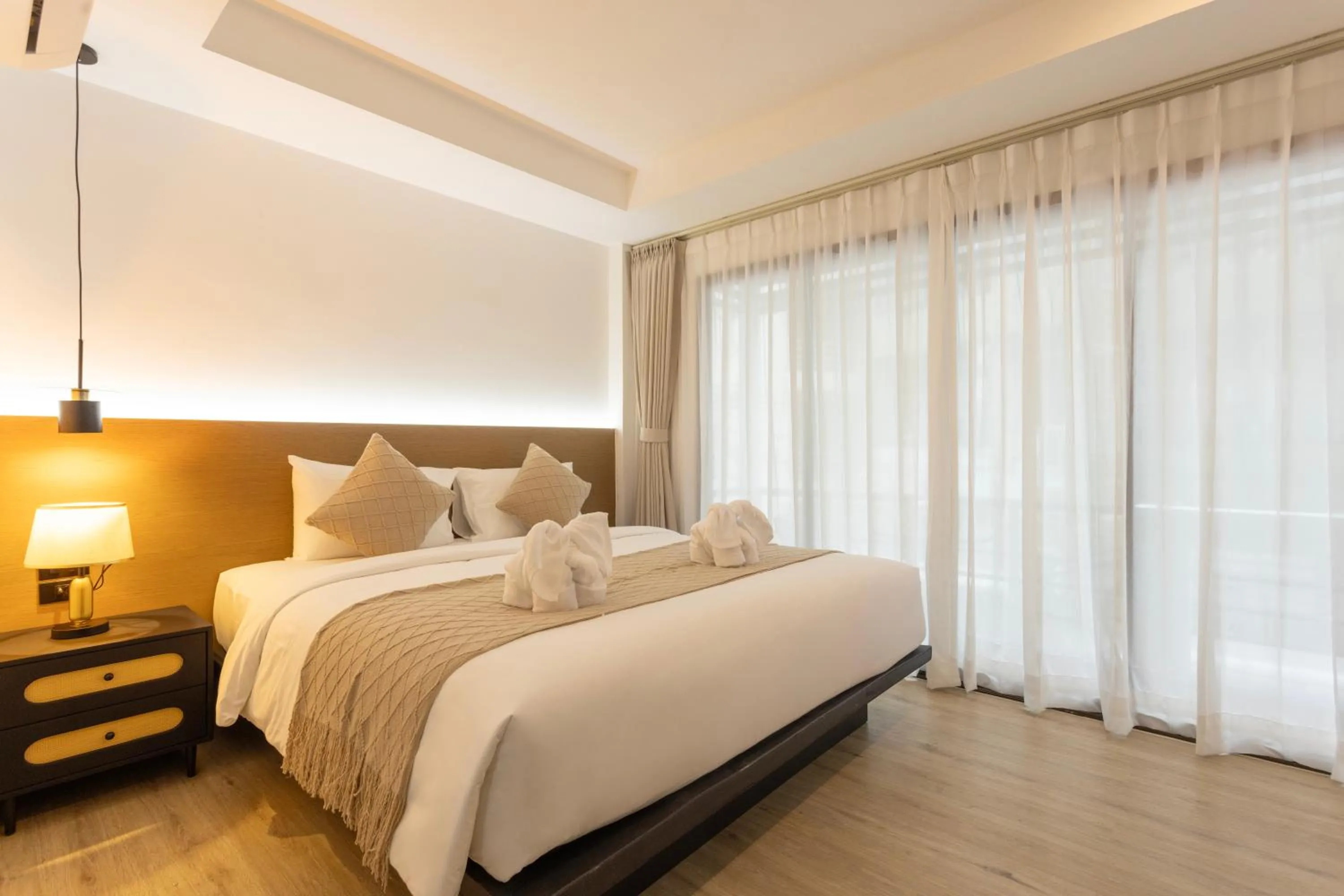 Double Room with Balcony in XL PATONG Hotel