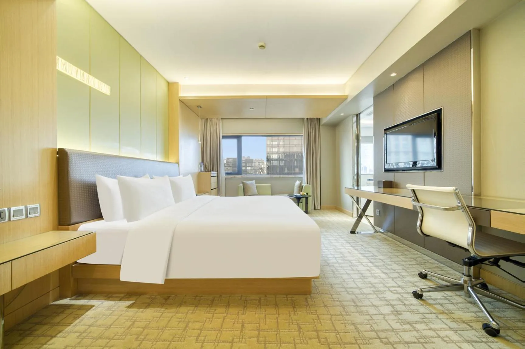 Photo of the whole room, Bed in Hangzhou Tower Hotel