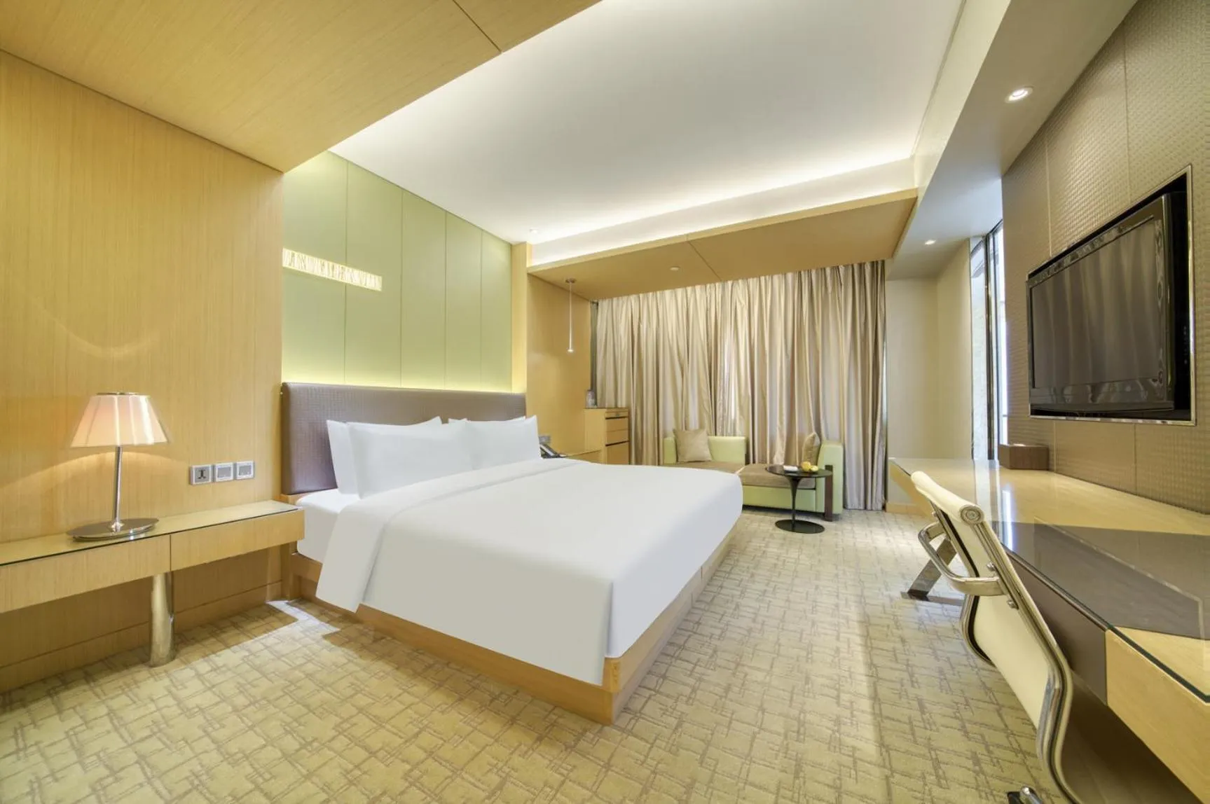 Photo of the whole room, Bed in Hangzhou Tower Hotel