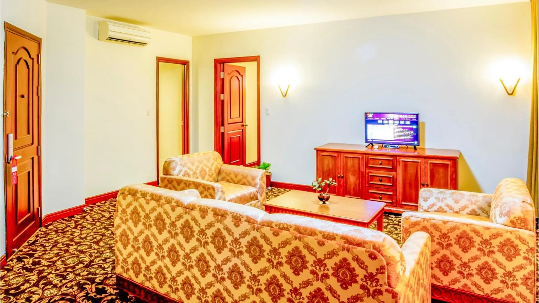 Living room, Bed in Sai Gon Rach Gia Hotel