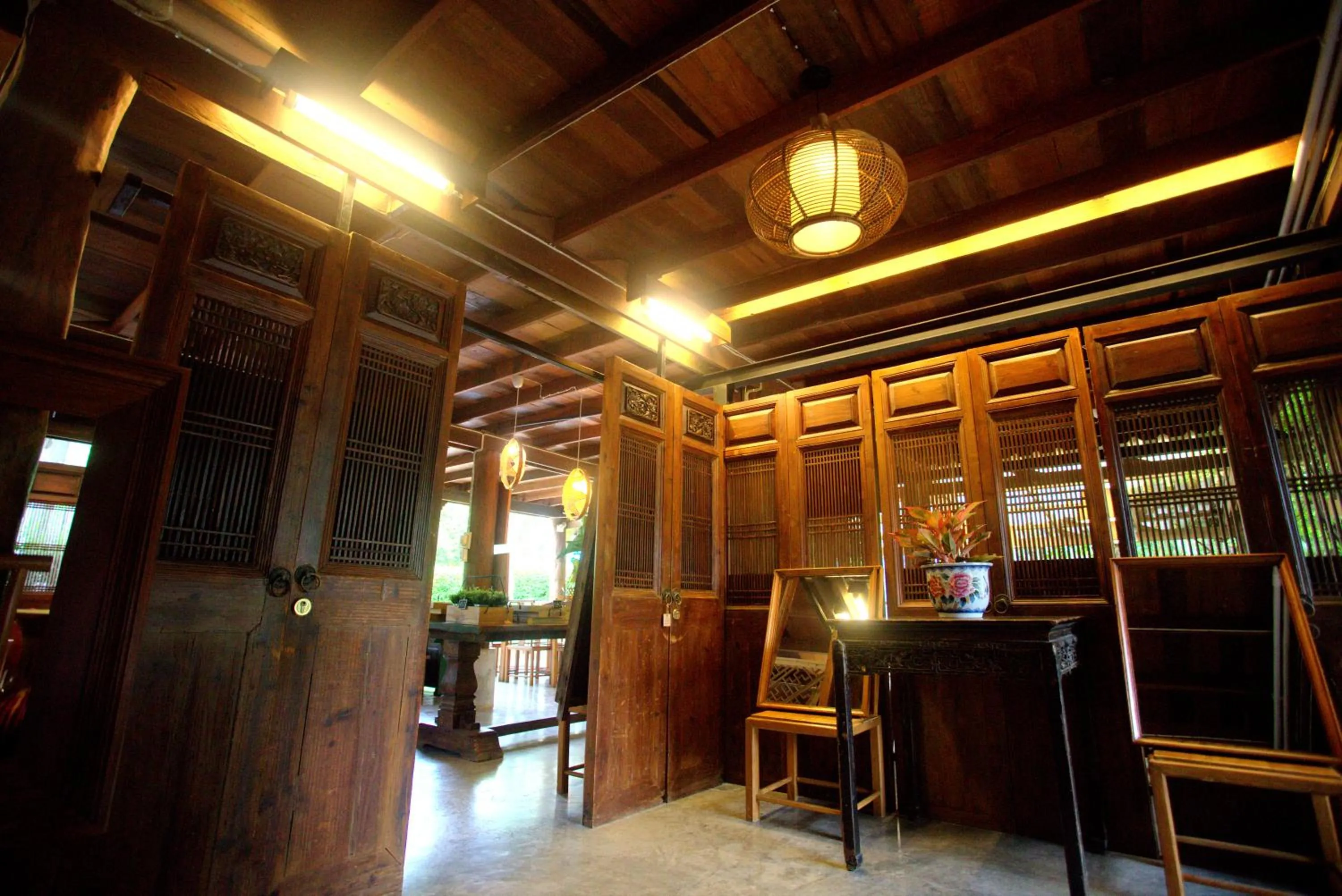 Restaurant/places to eat in Dorm of Happiness by Tharaburi Resort