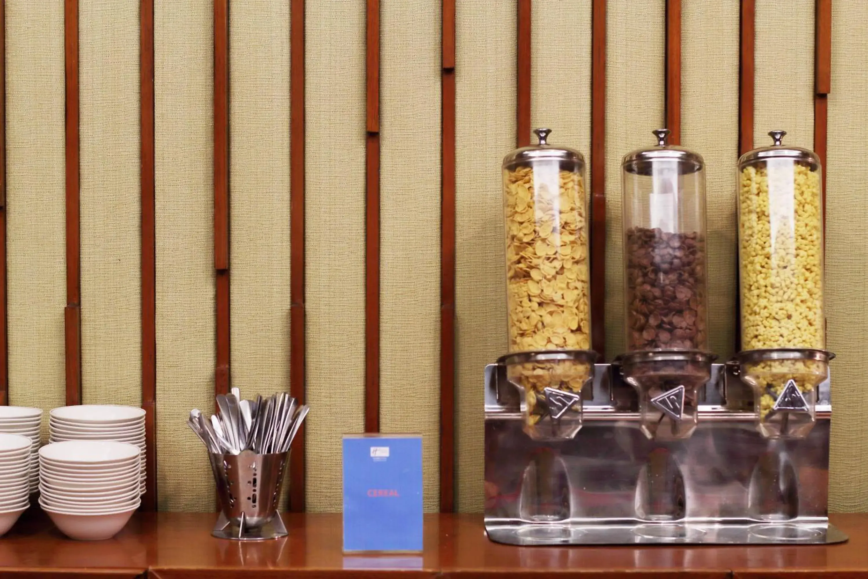 Food in Holiday Inn Express Semarang Simpang Lima by IHG Food in Holiday Inn Express Semarang Simpang Lima by IHG