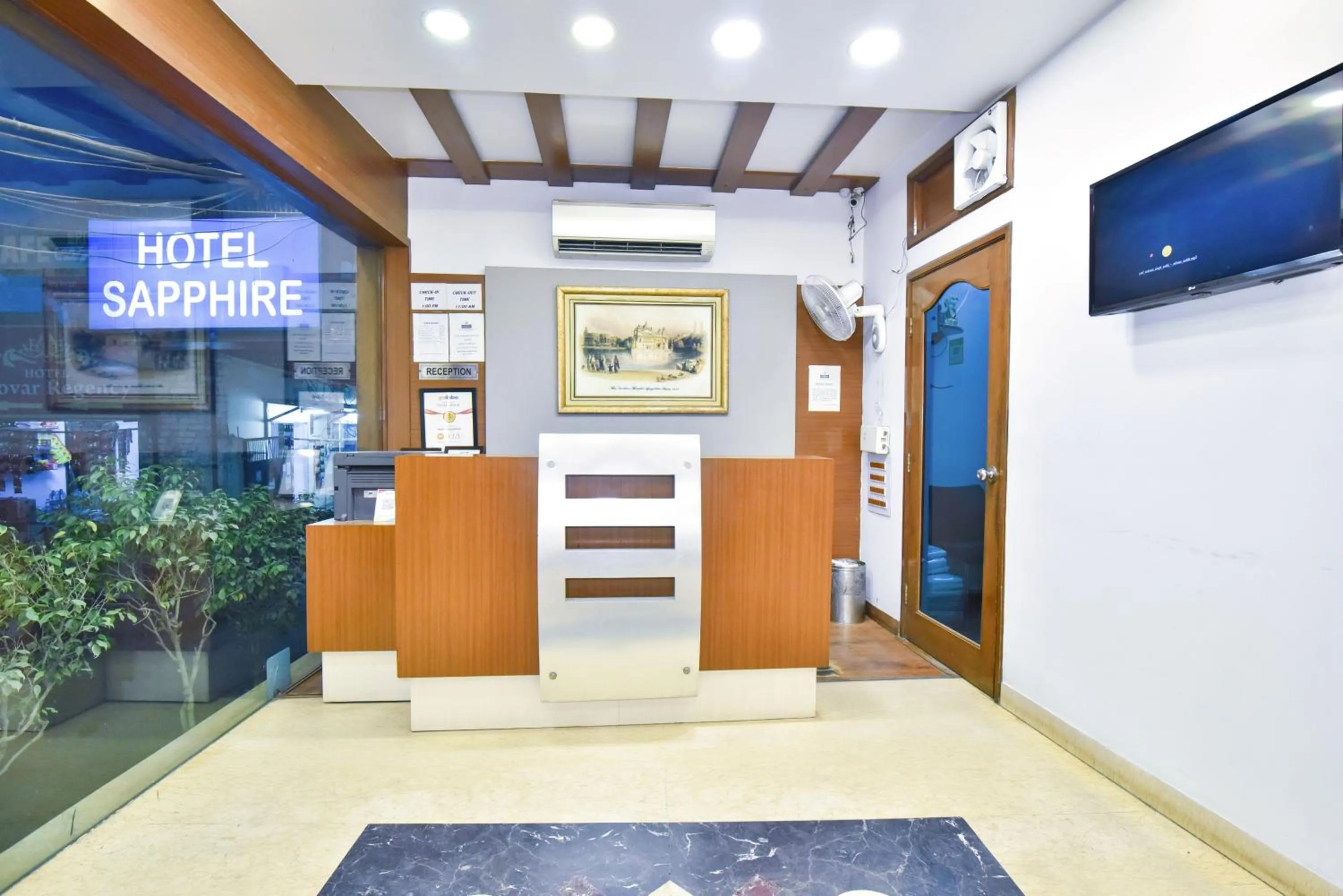 Hotel Sapphire Opposite Golden Temple