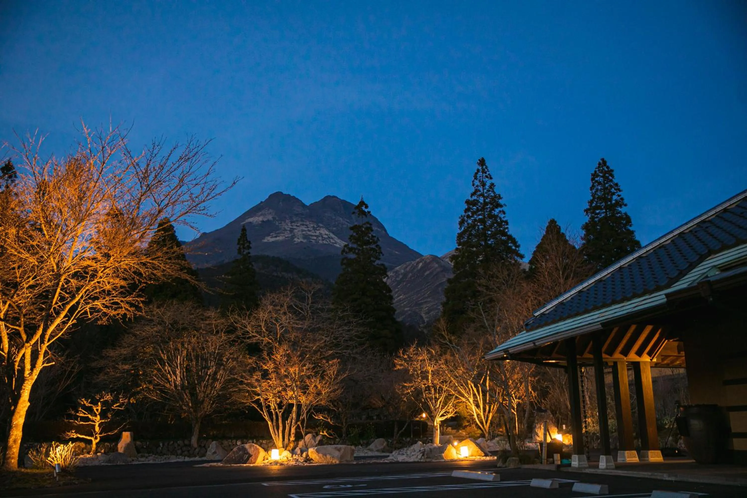 Property building in Baien