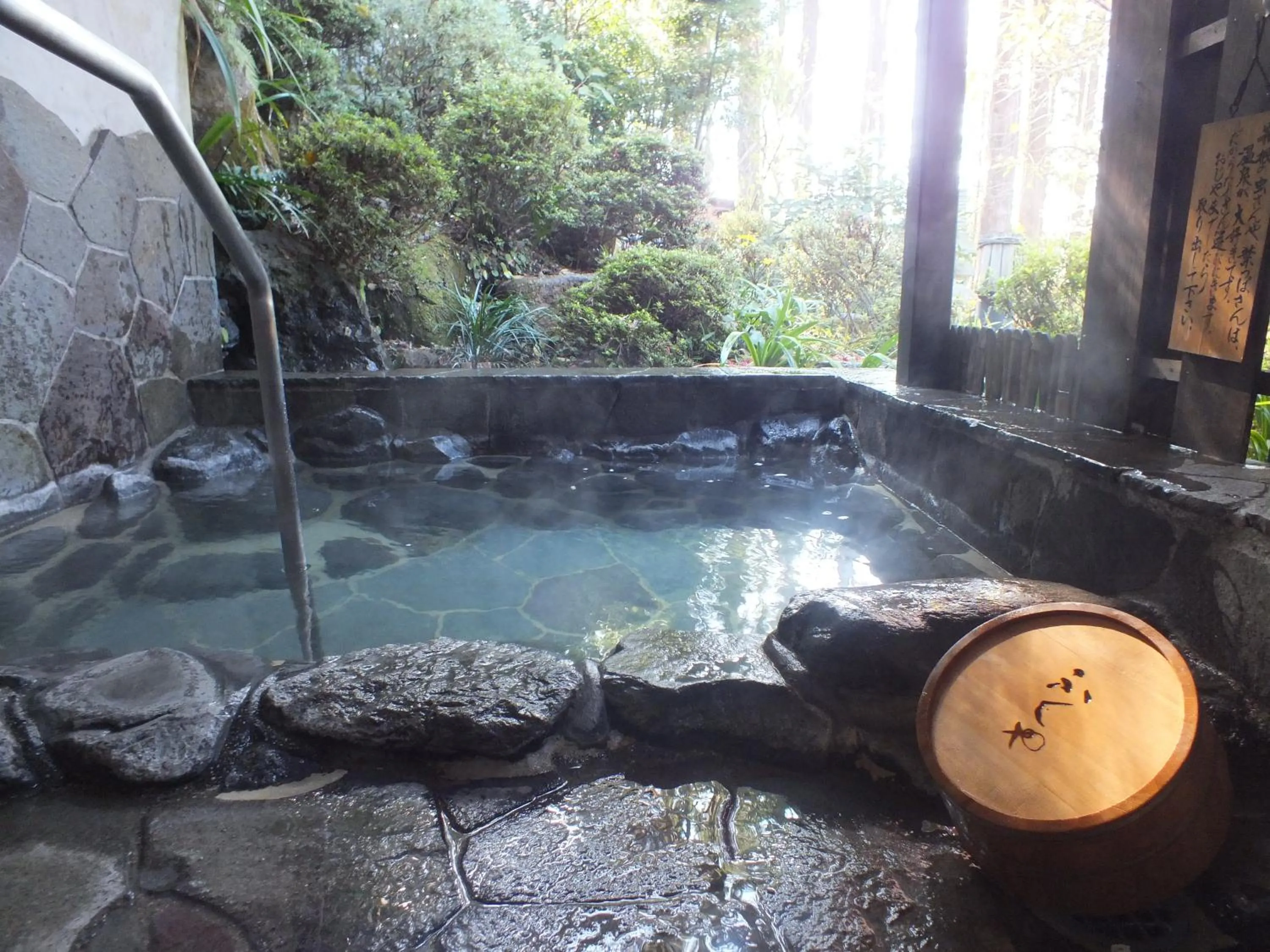 Open Air Bath in Hananoyado Fukuya