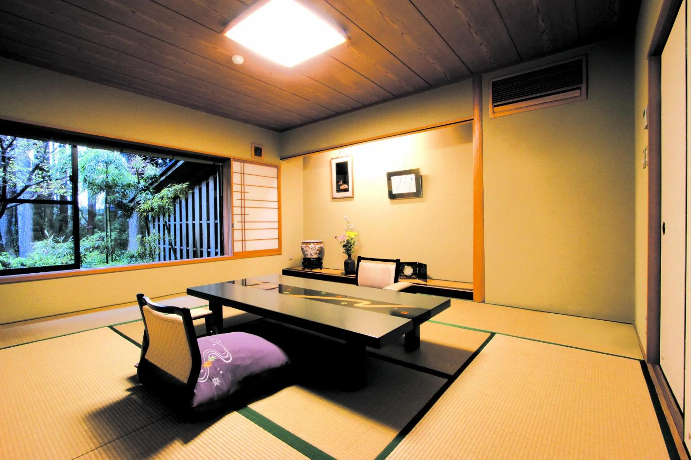 Photo of the whole room in Hananoyado Fukuya