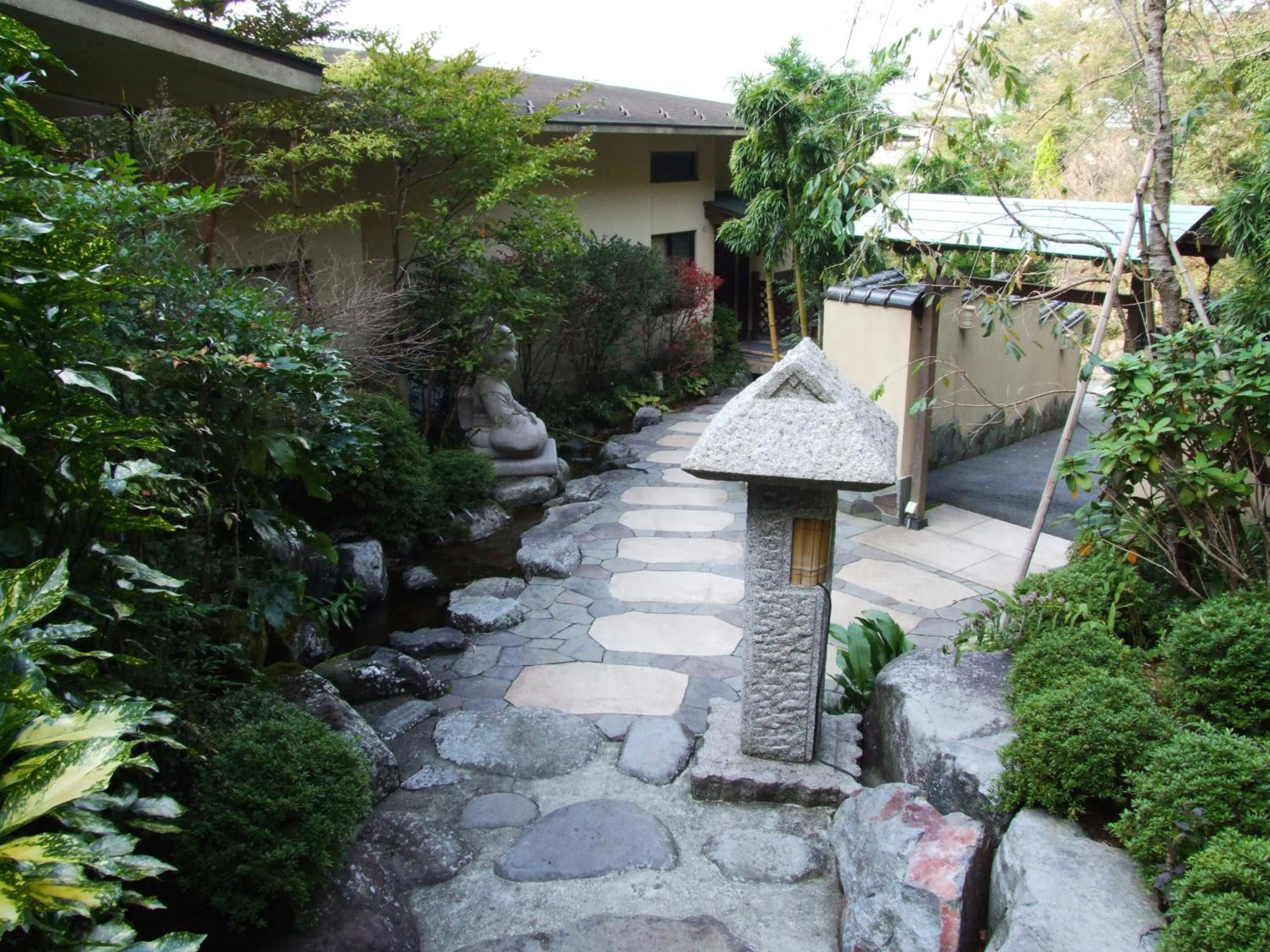 Facade/entrance in Hananoyado Fukuya