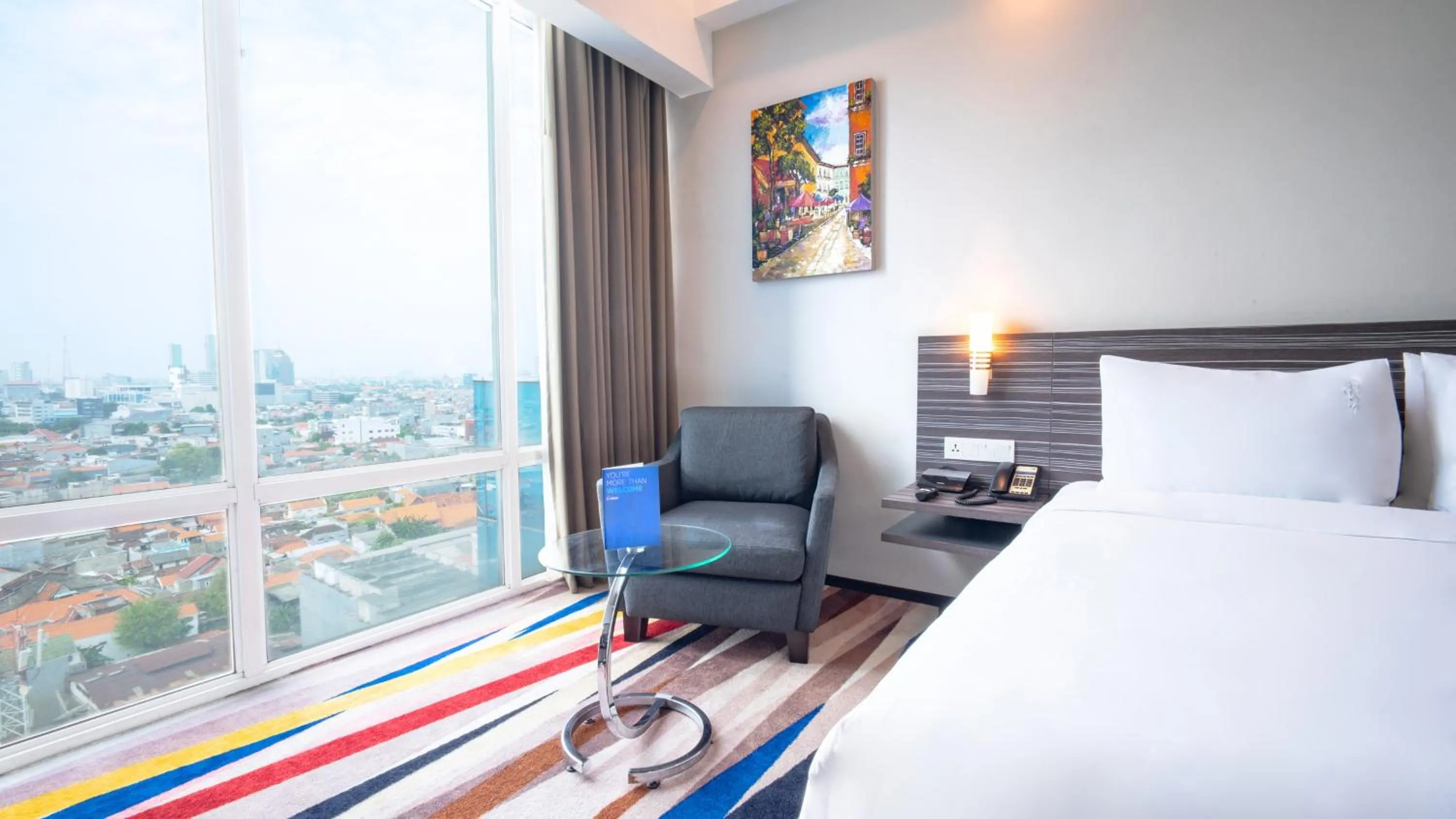 Photo of the whole room, Bed in Holiday Inn Express Surabaya CenterPoint by IHG