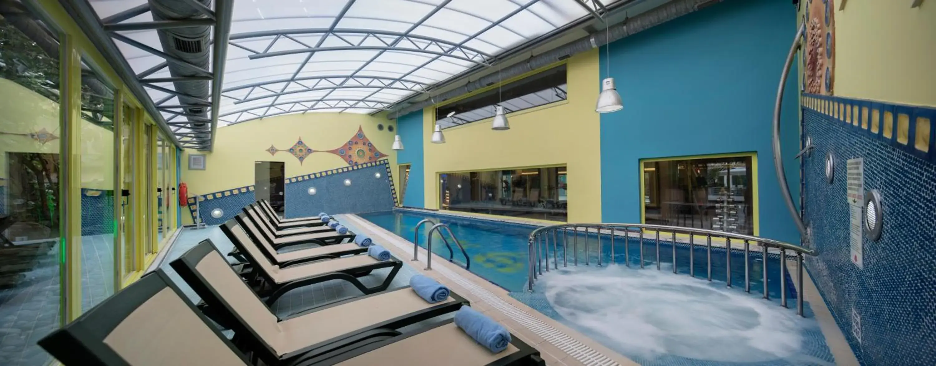 Swimming pool in Alaiye Kleopatra Hotel Swimming pool in Alaiye Kleopatra Hotel