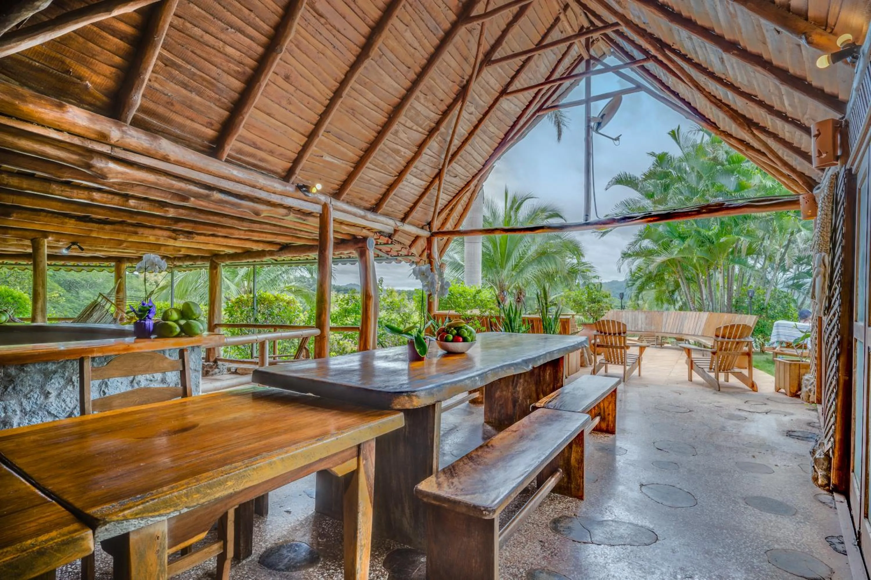 Restaurant/places to eat in El Sabanero Eco Lodge