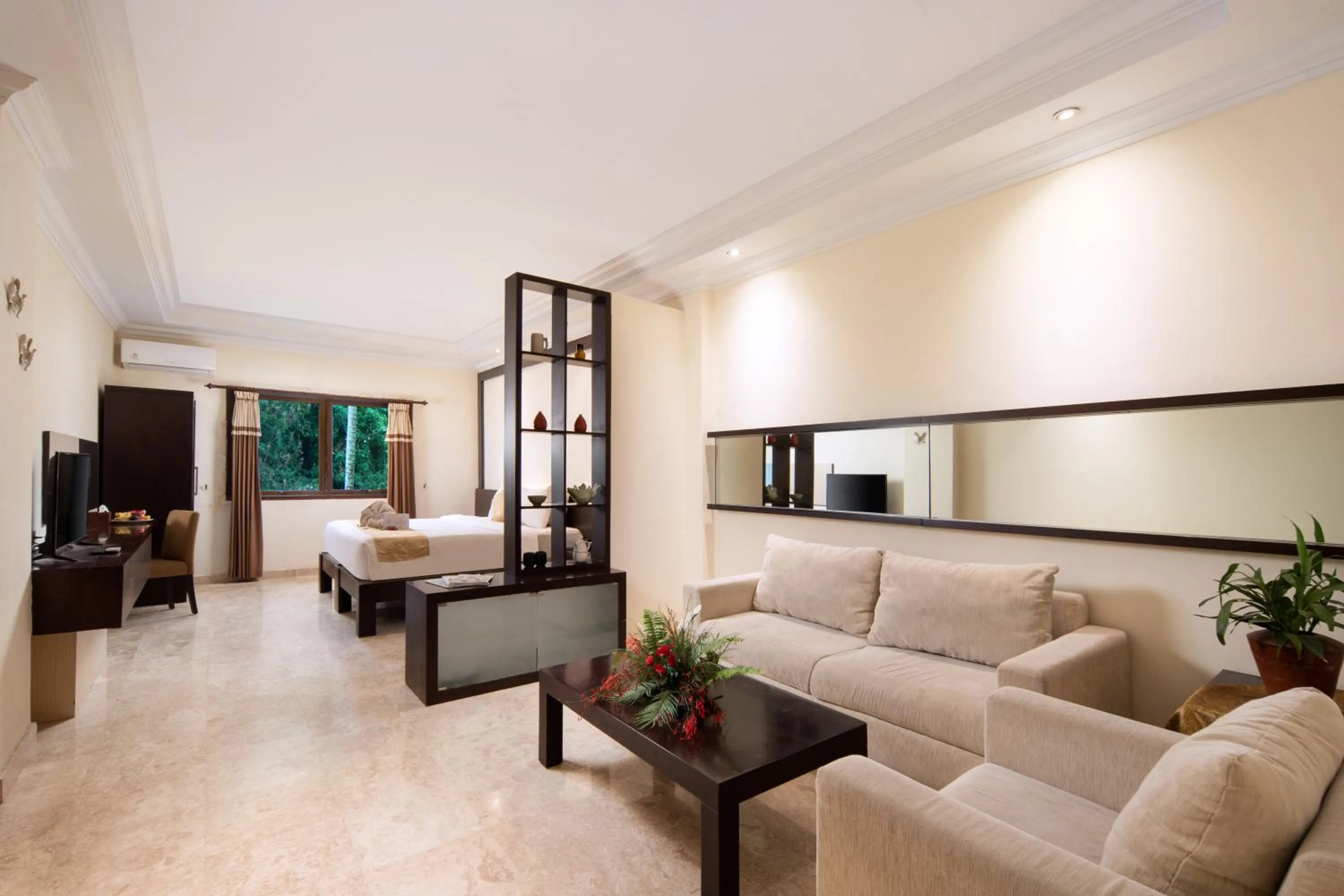 Royal Hotel and Convention Tretes