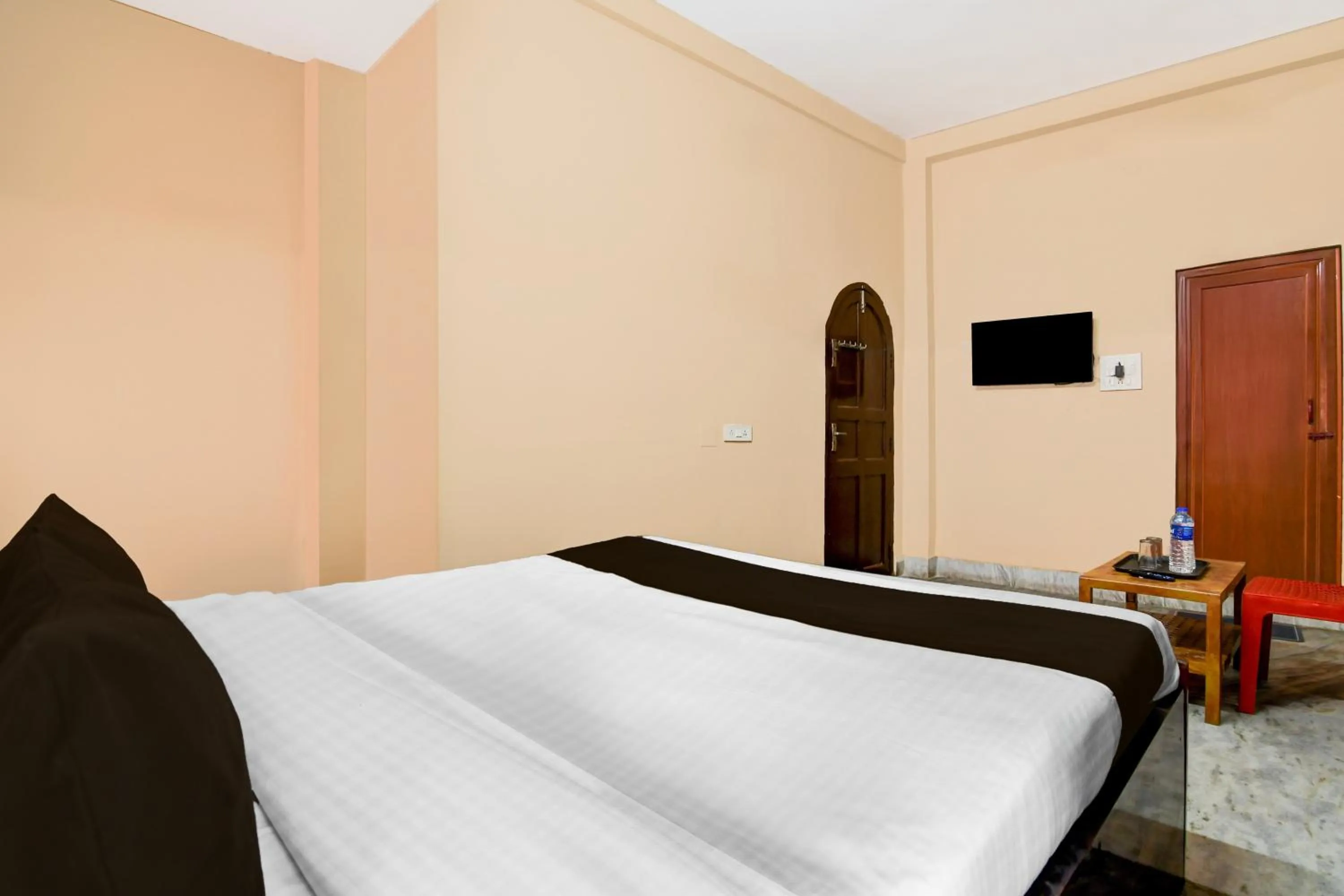 Bedroom, Bed in Super Hotel O NSCB International Airport Formerly Bougain Villa