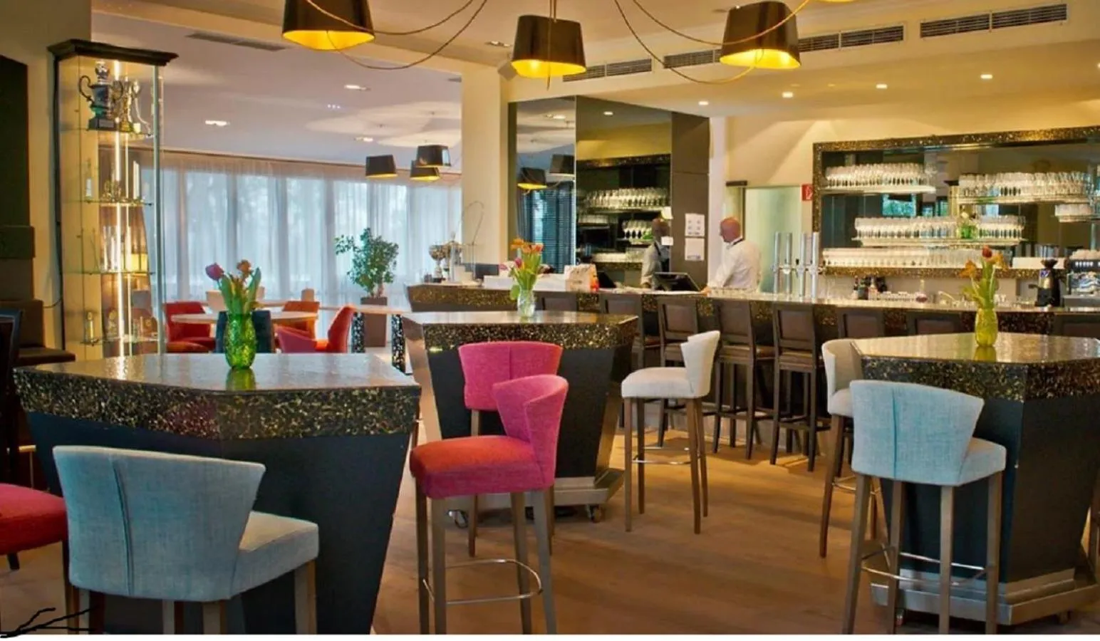 Restaurant/places to eat in Hotel Diamond Country Club