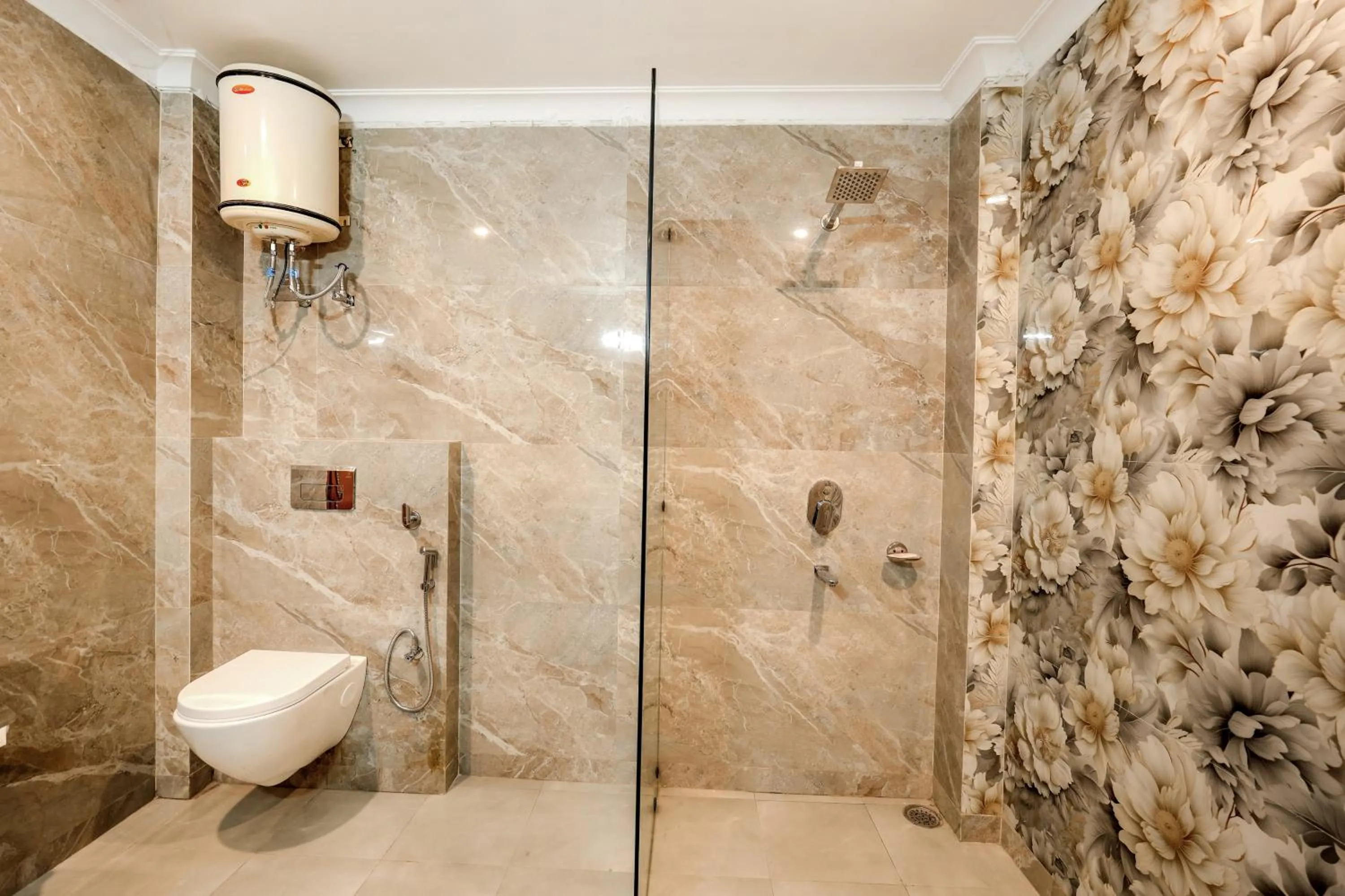 Shower in Pax Hotel Spring Solance 200 mtr from Gandhi Chowk Khajjiyar Road