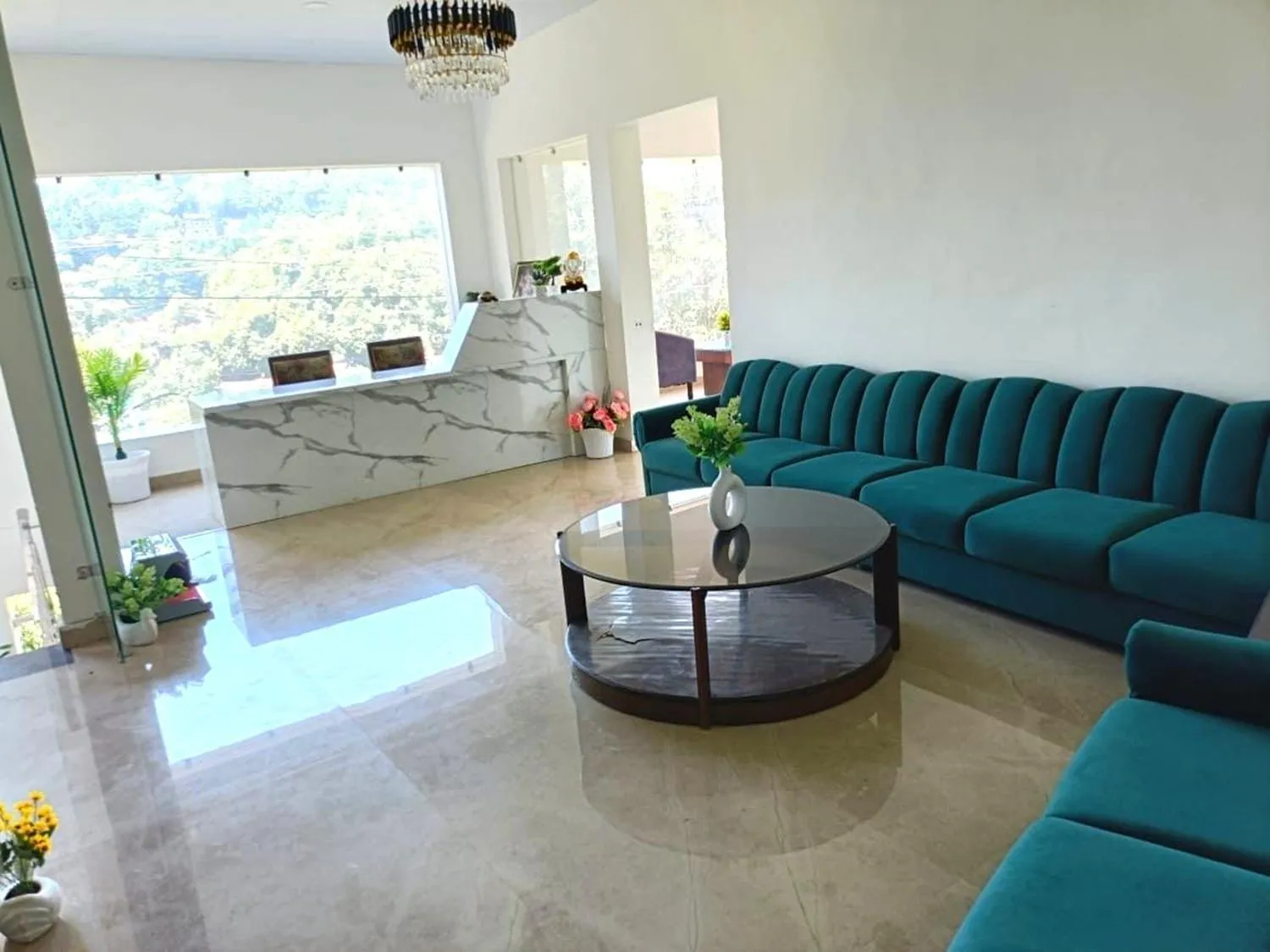 Lobby or reception in Pax Hotel Spring Solance 200 mtr from Gandhi Chowk Khajjiyar Road