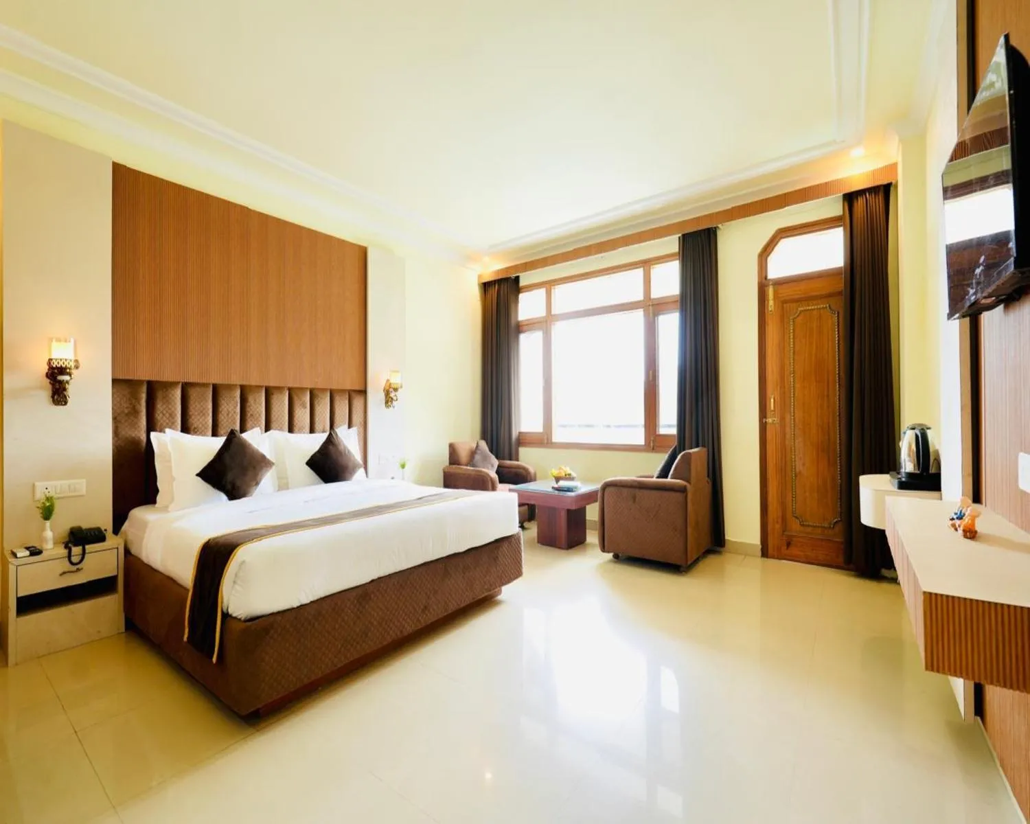 Bedroom, Bed in Pax Hotel Spring Solance 200 mtr from Gandhi Chowk Khajjiyar Road