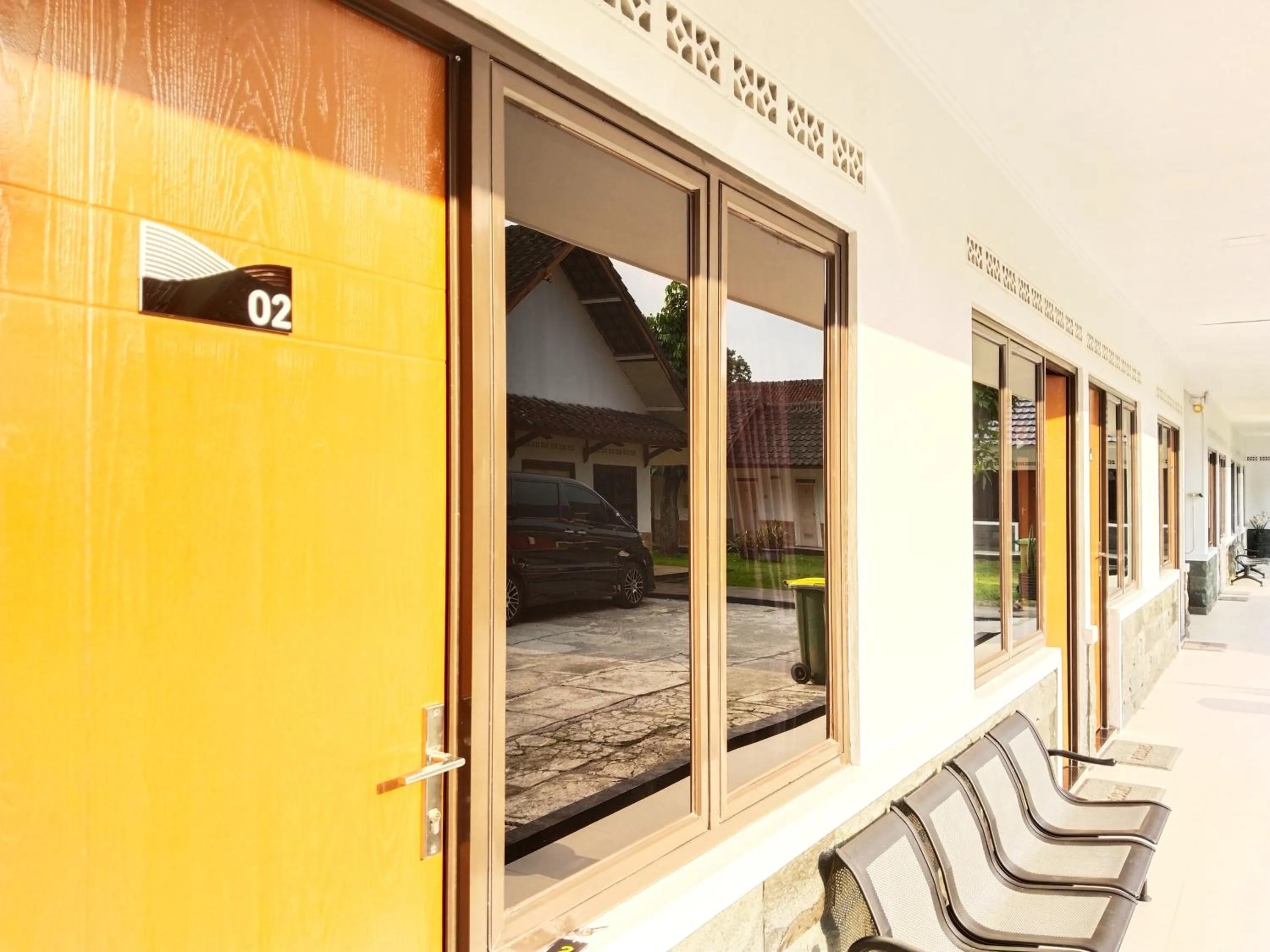 Roemah Kavaleri powered by Cocotel