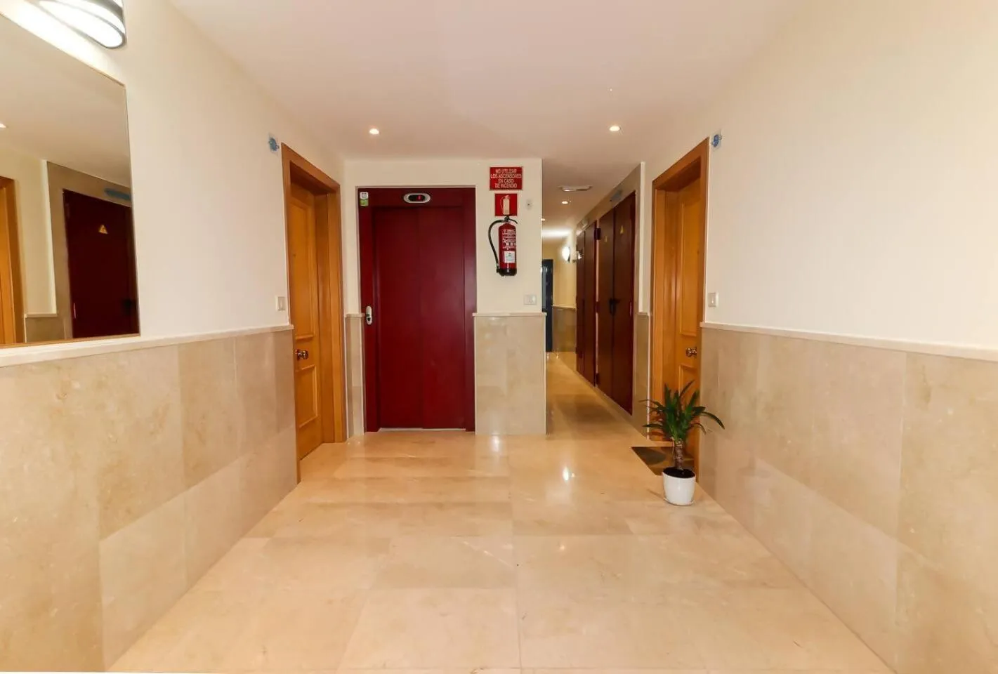 Property building in Aregoma Apartamento
