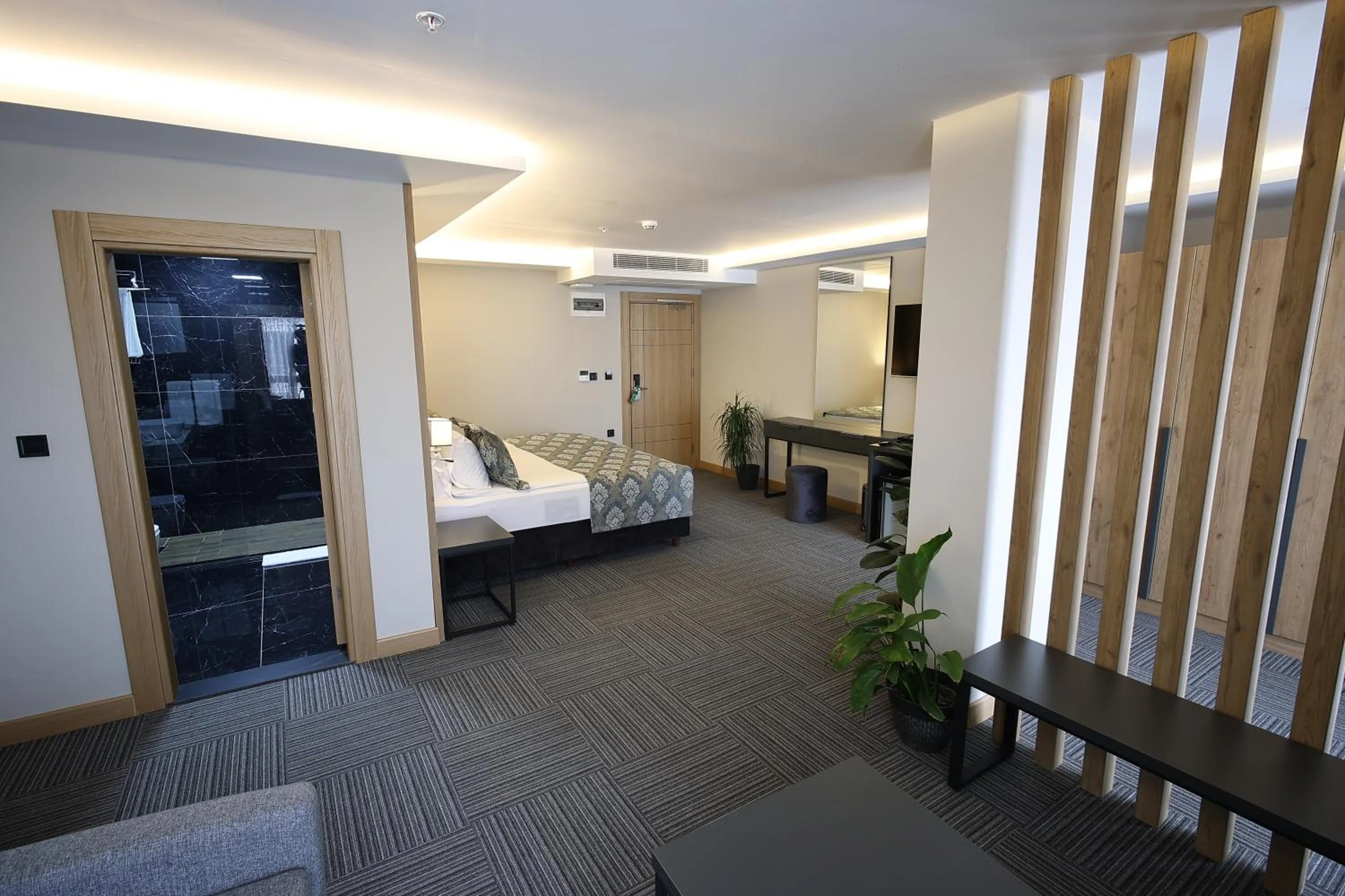 Photo of the whole room, Bed in Hacıhan Hotel