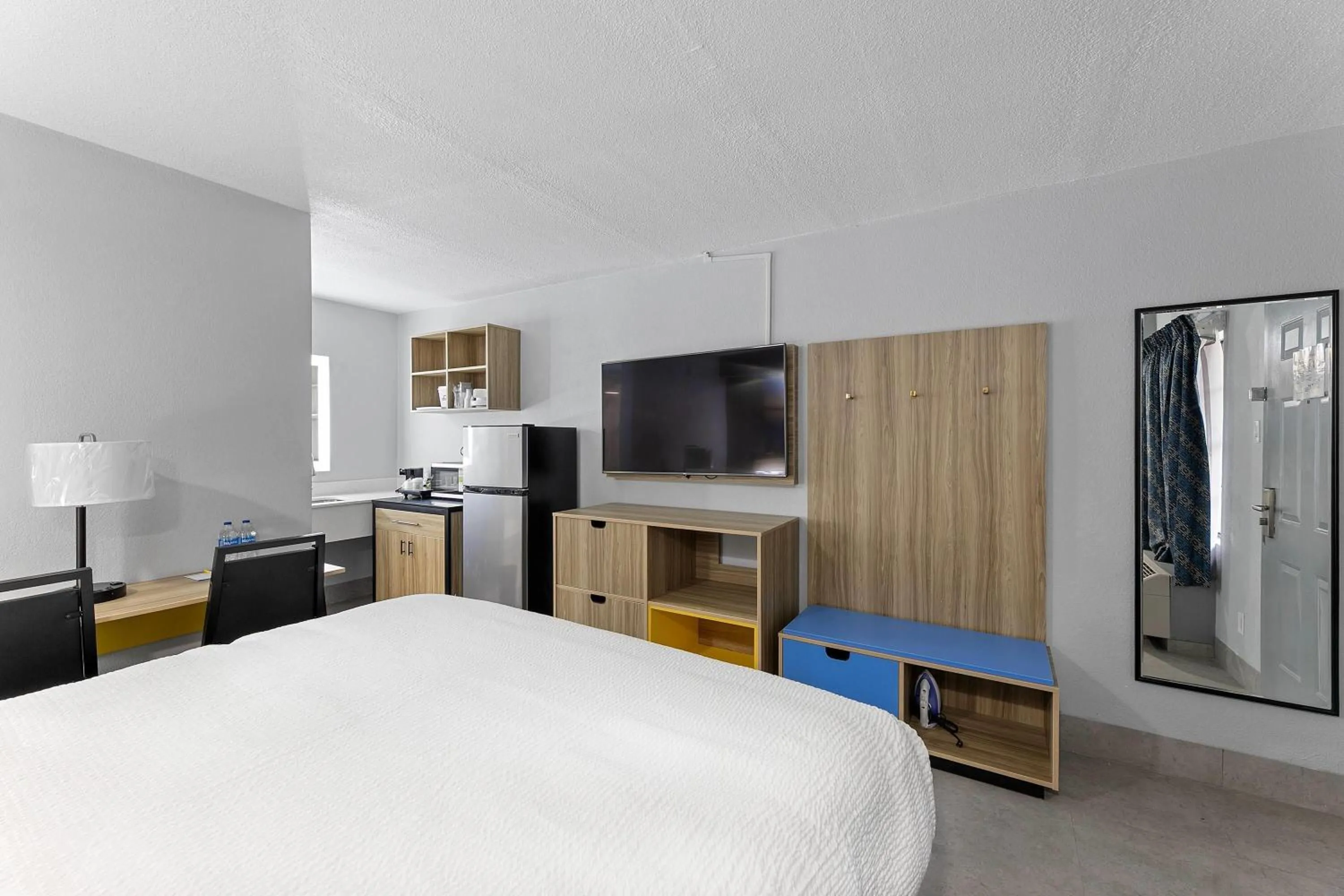 Photo of the whole room, Bed in Days Inn by Wyndham San Antonio Near Lackland AFB