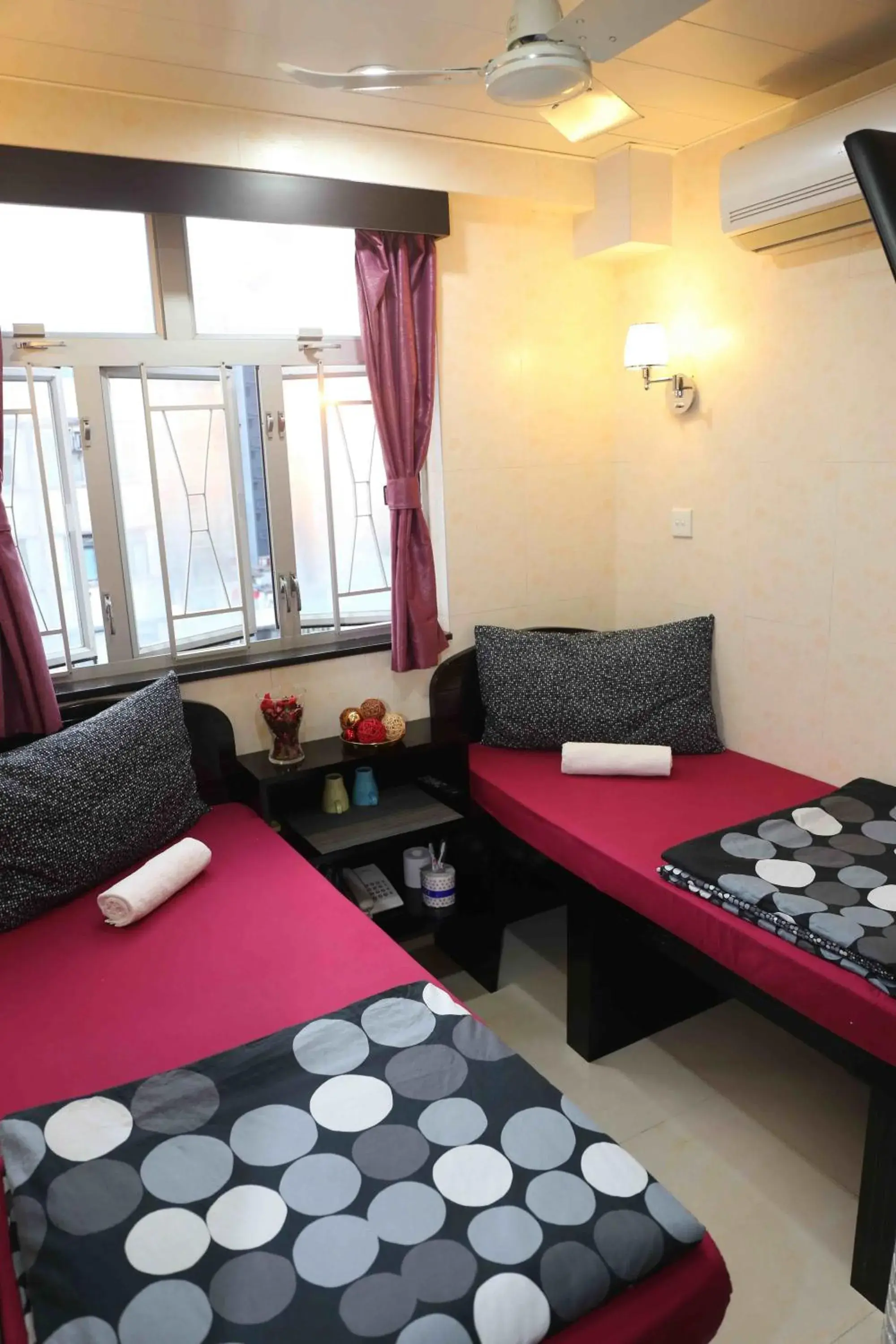 Deluxe Twin Room in Icon Inn Deluxe Twin Room in Icon Inn