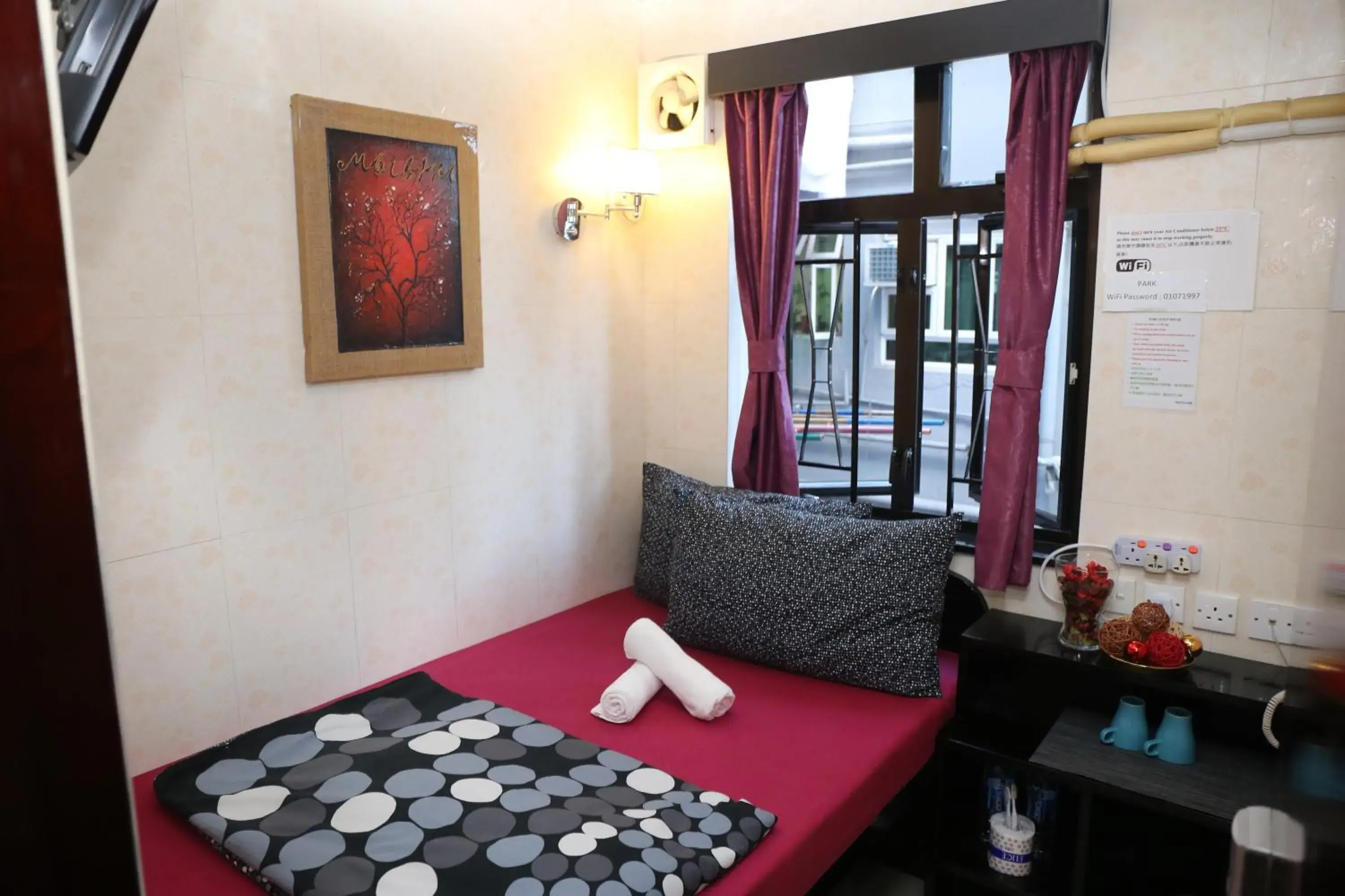 Bedroom, Seating Area in Icon Inn Bedroom, Seating Area in Icon Inn