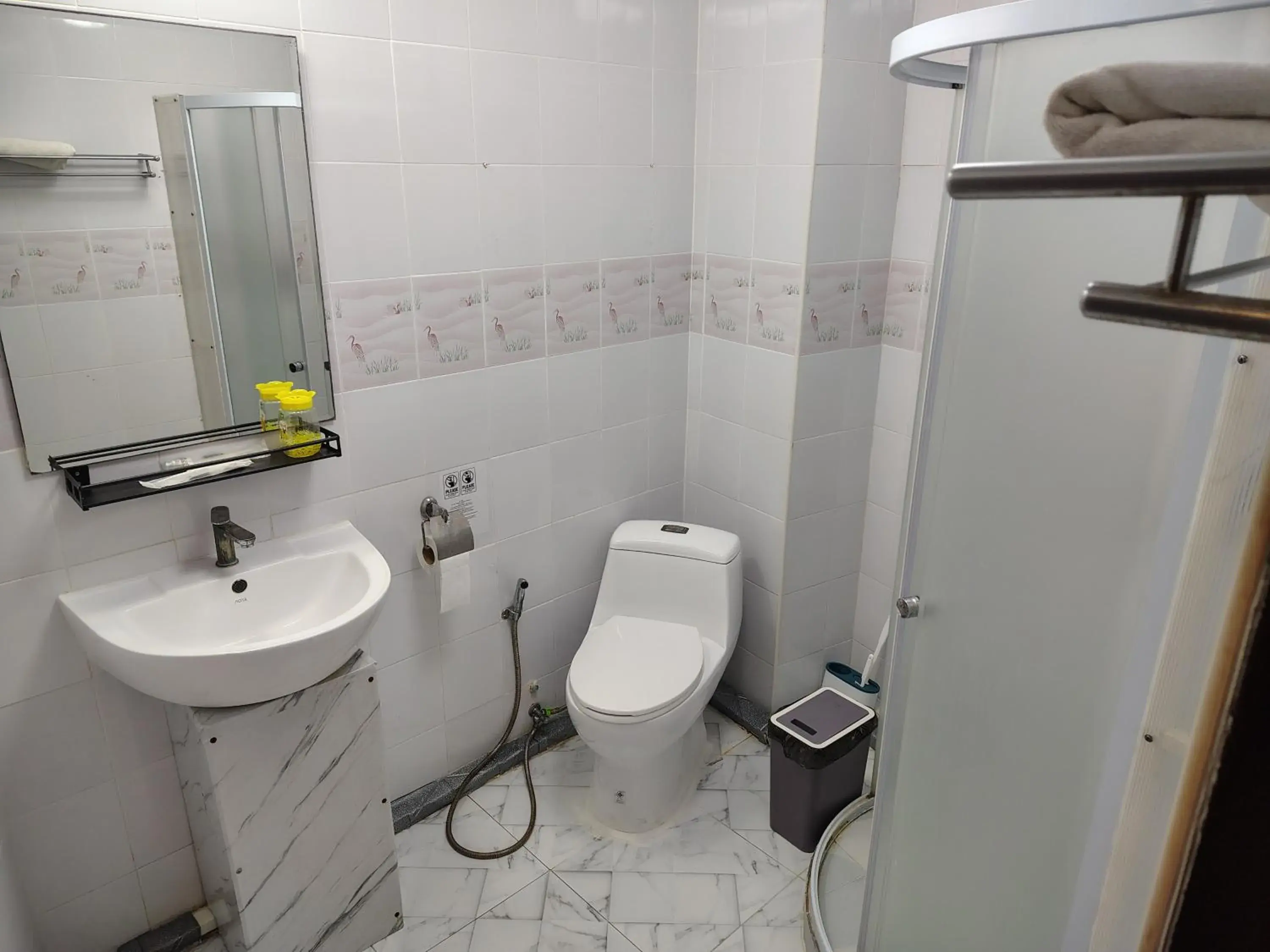 Double Room with Kitchenette in Priory Hillside Residence Double Room with Kitchenette in Priory Hillside Residence