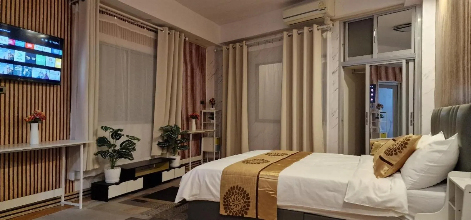 Bed in Priory Hillside Residence