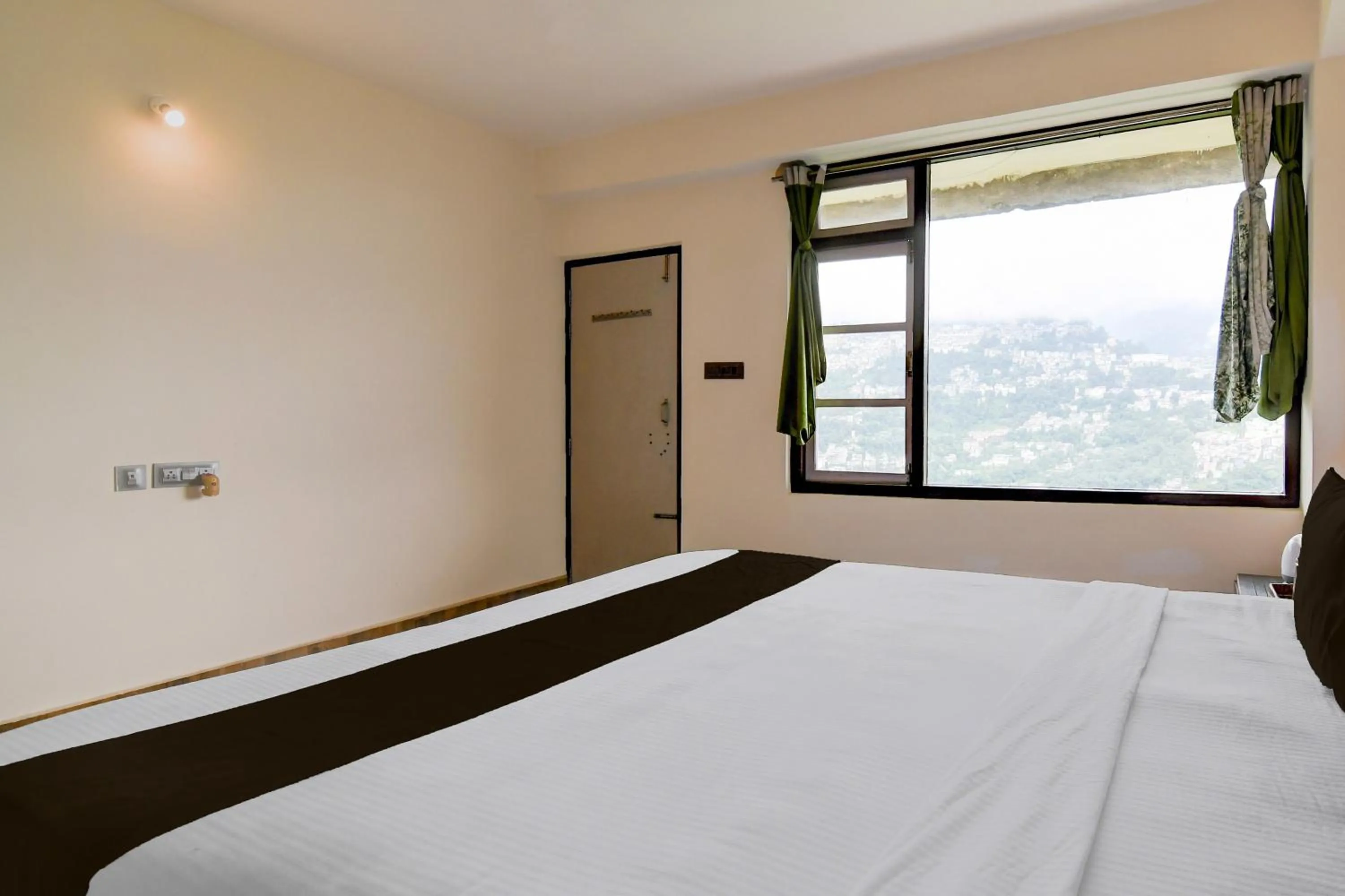 Bedroom, Bed in Hotel O Ranka Gangtok