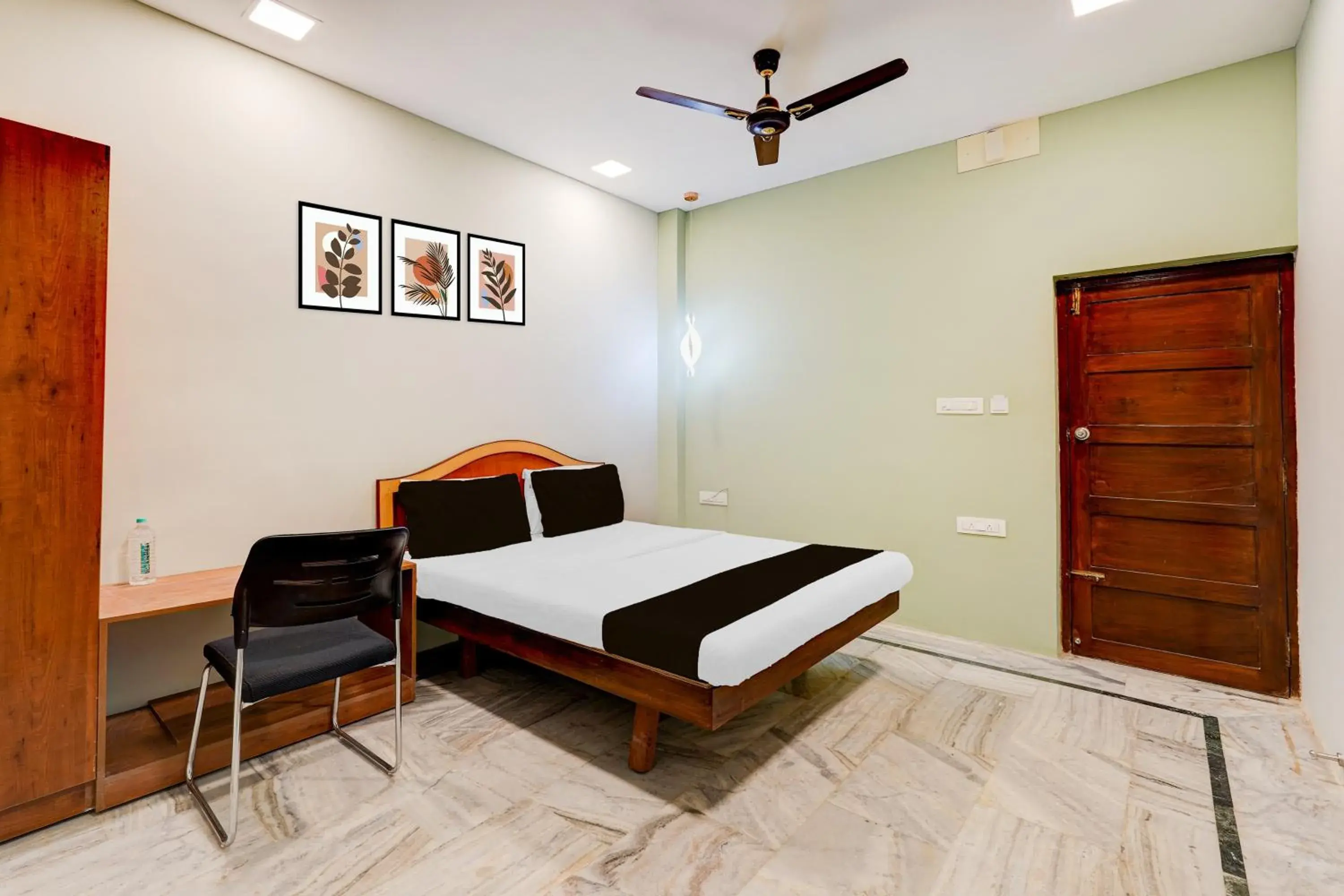 Classic Triple Room - single occupancy in Super Collection O Vadapalani Formerly Mahalakshmi Inn Classic Triple Room - single occupancy in Super Collection O Vadapalani Formerly Mahalakshmi Inn