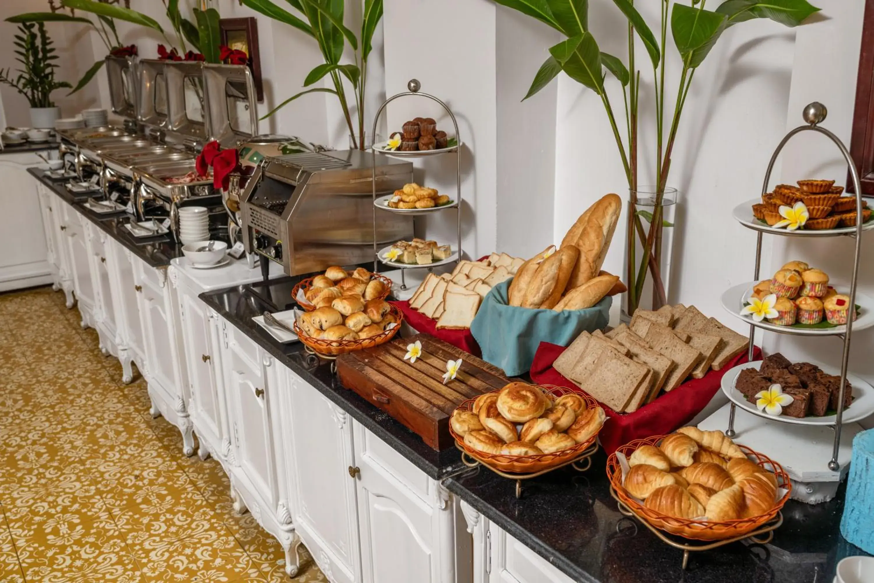 Food and drinks in Hoi An Garden Palace and Spa - A Boutique Inspired by Nature Food and drinks in Hoi An Garden Palace and Spa - A Boutique Inspired by Nature