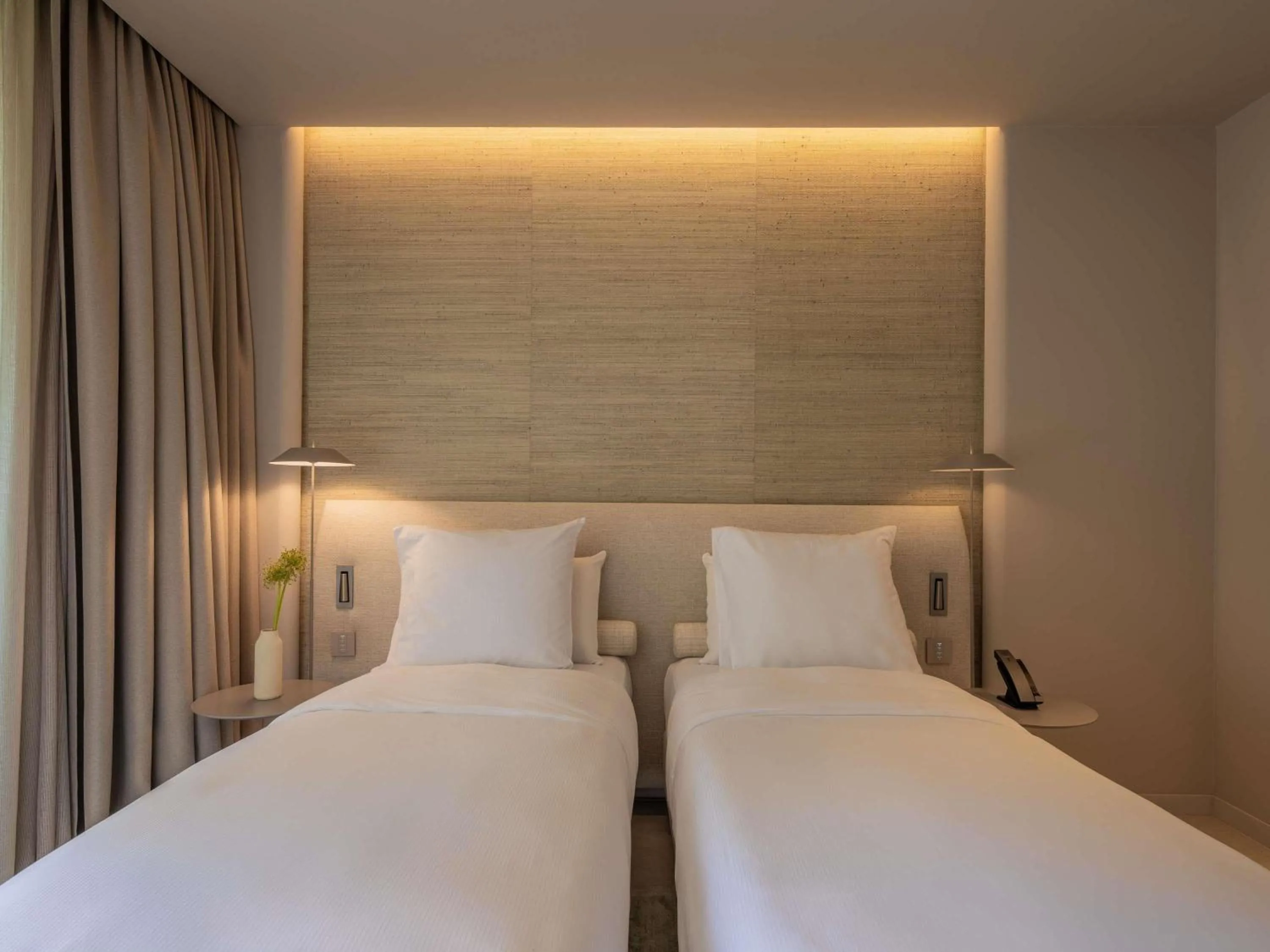 Bedroom, Bed in Green Coast Hotel MGallery Collection