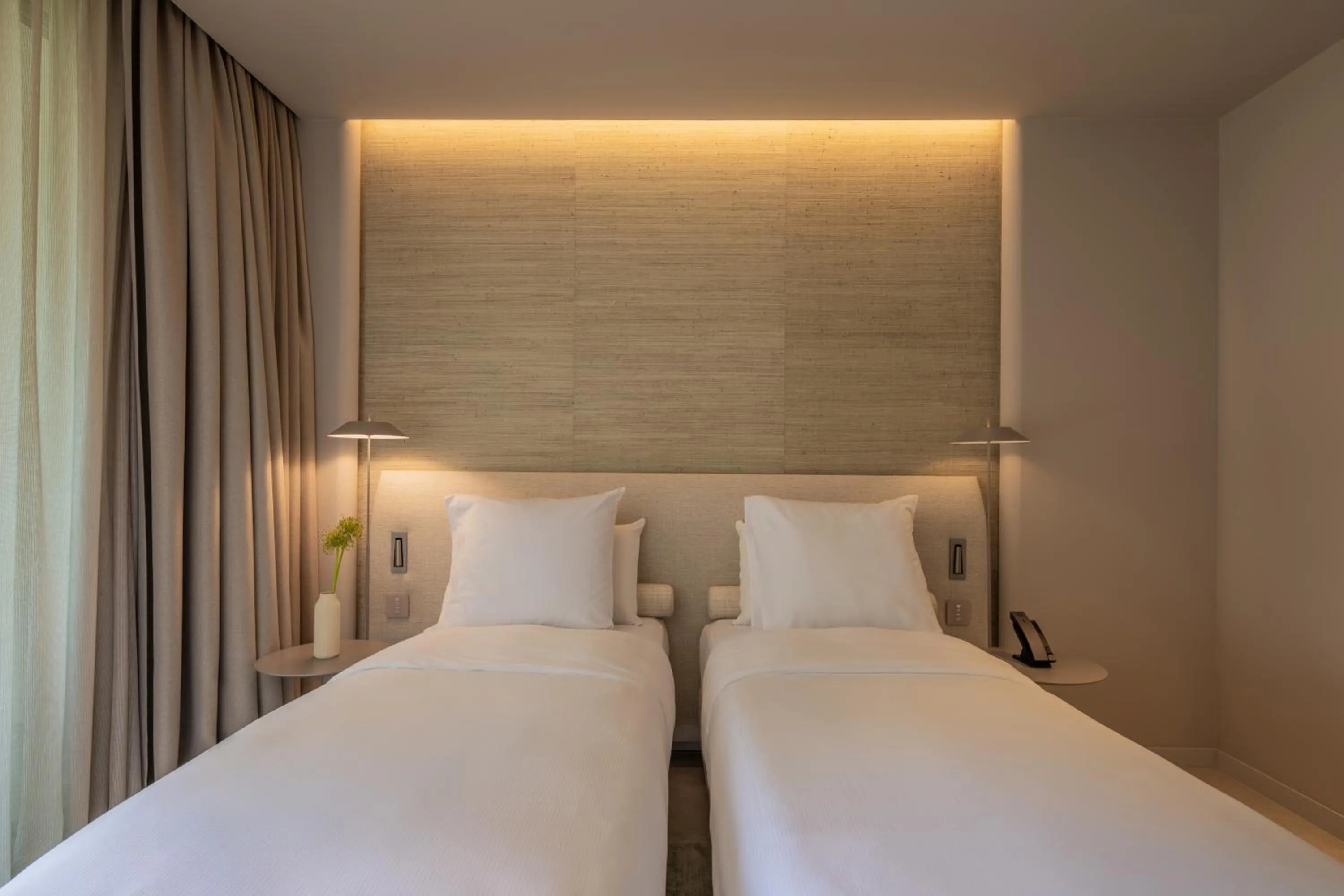 Bedroom, Bed in Green Coast Hotel MGallery Collection