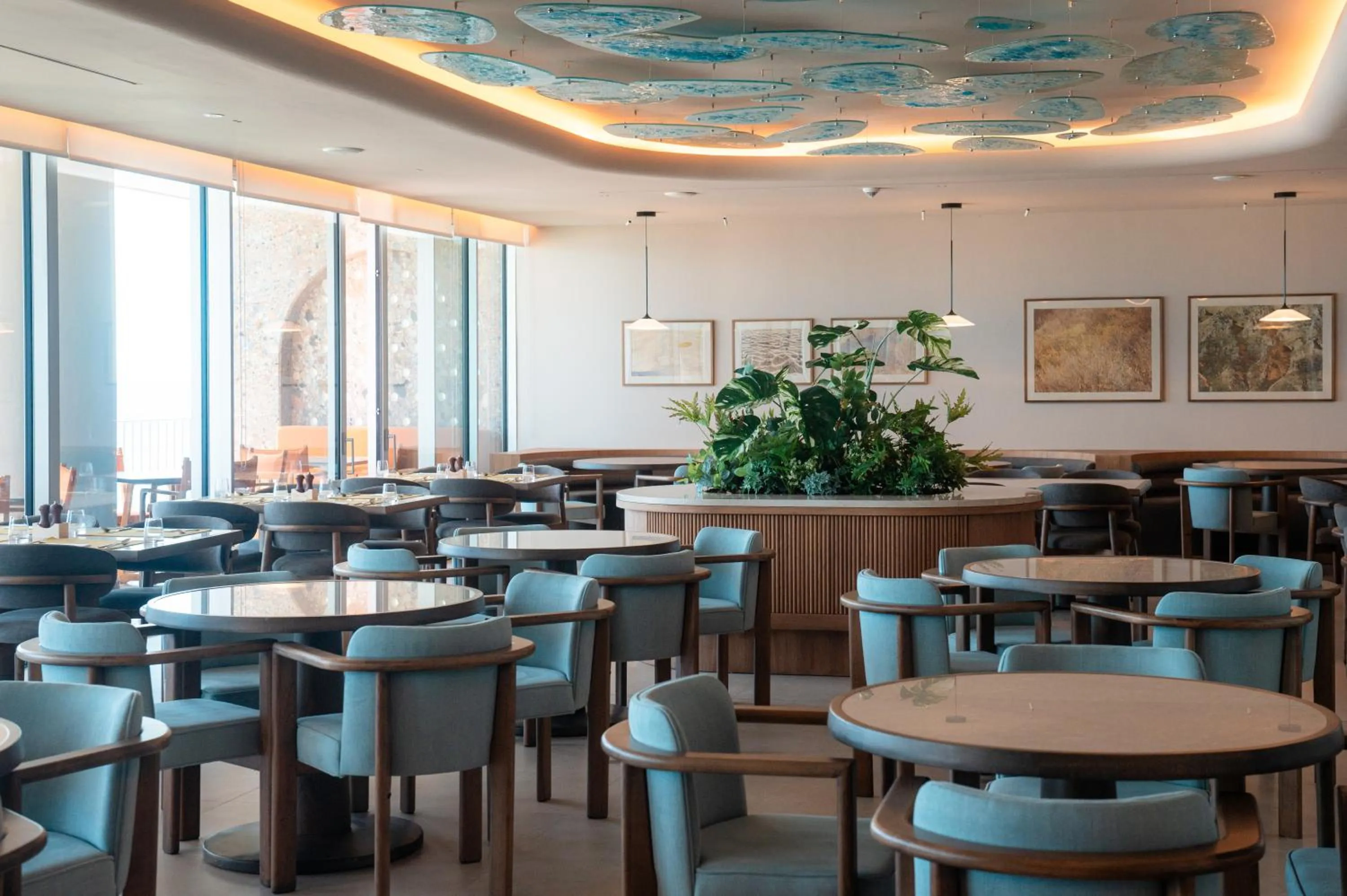 Restaurant/places to eat in Green Coast Hotel MGallery Collection