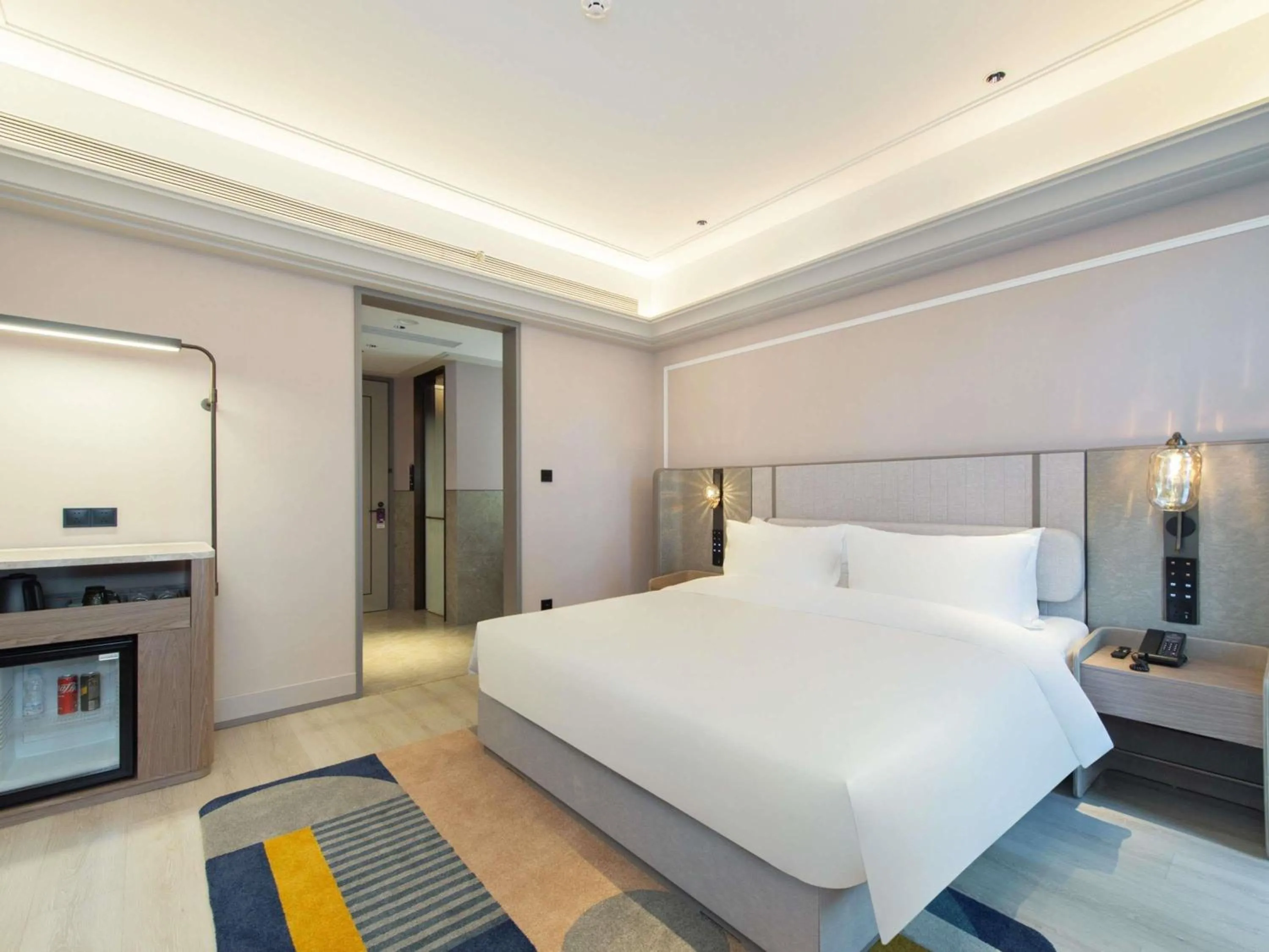 Bedroom, Bed in Mercure Haikou City Center