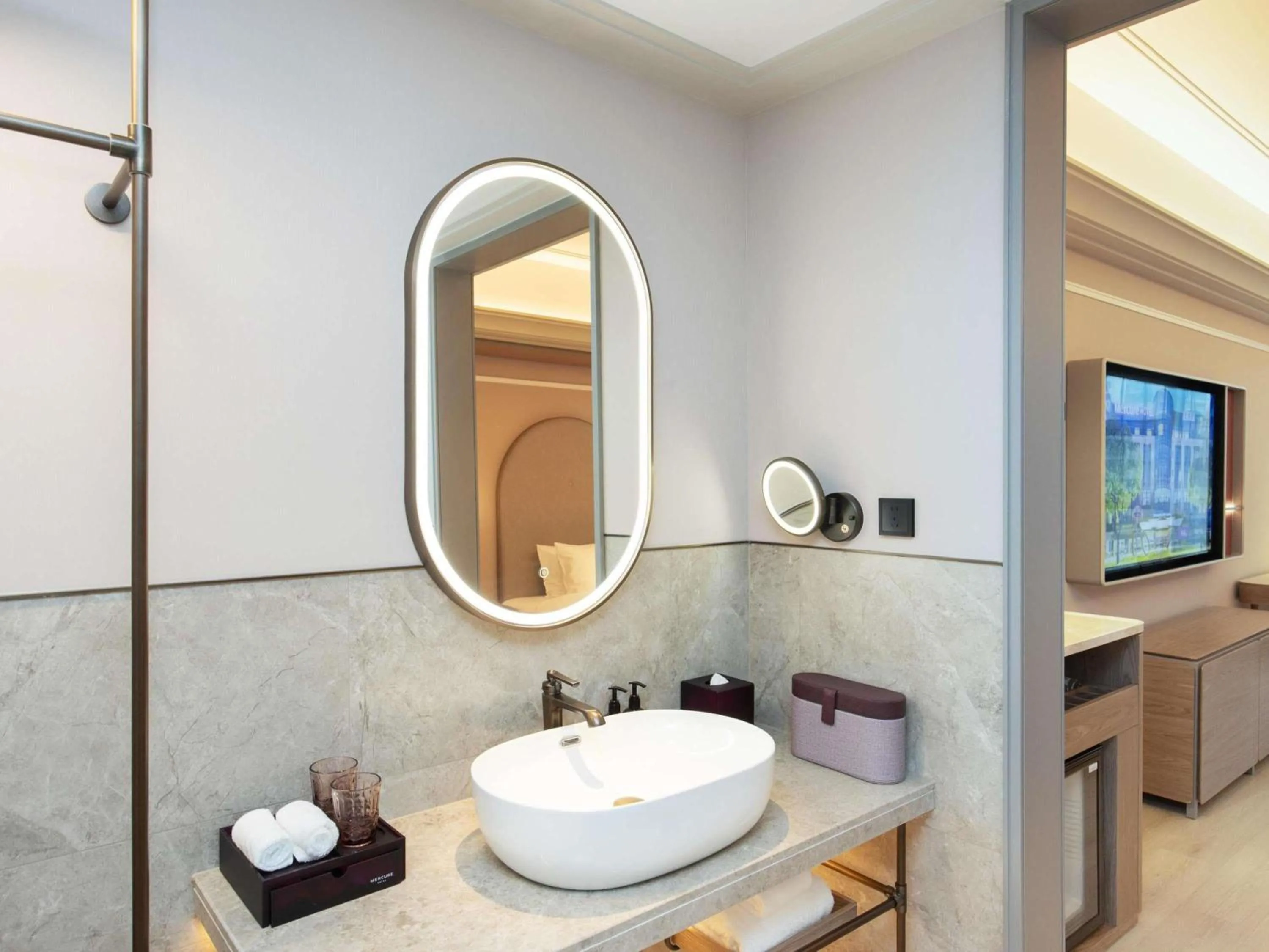 Bedroom in Mercure Haikou City Center