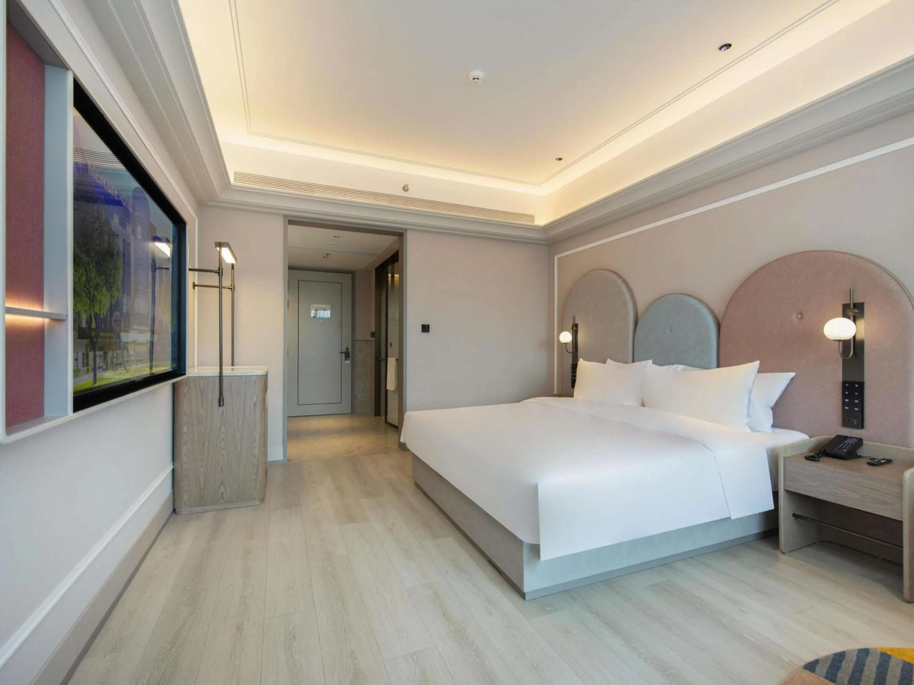 Bedroom, Bed in Mercure Haikou City Center